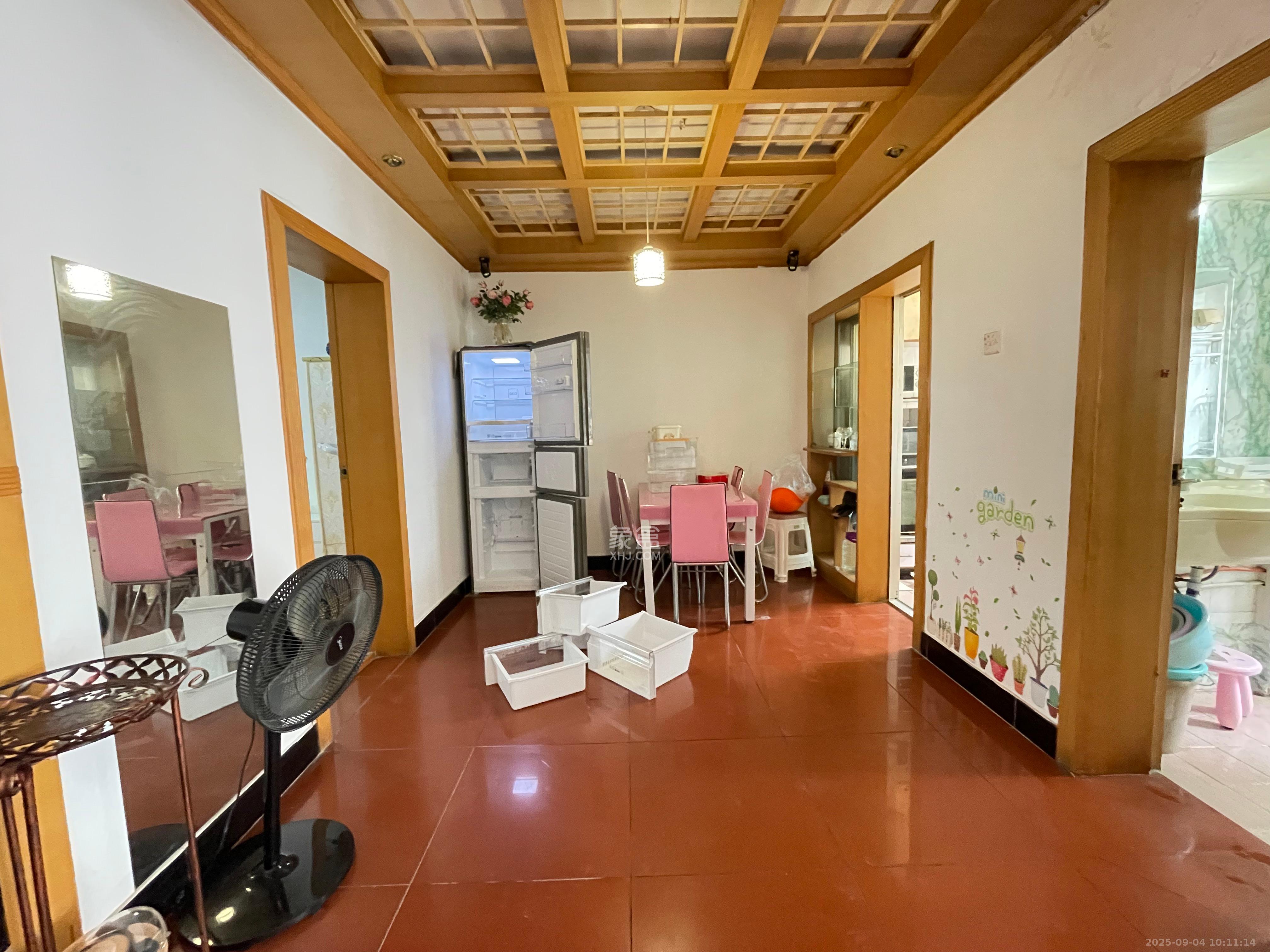 地质家园一、二期（地泰人民公馆）  3室2厅1卫    3000.0元/月室内图