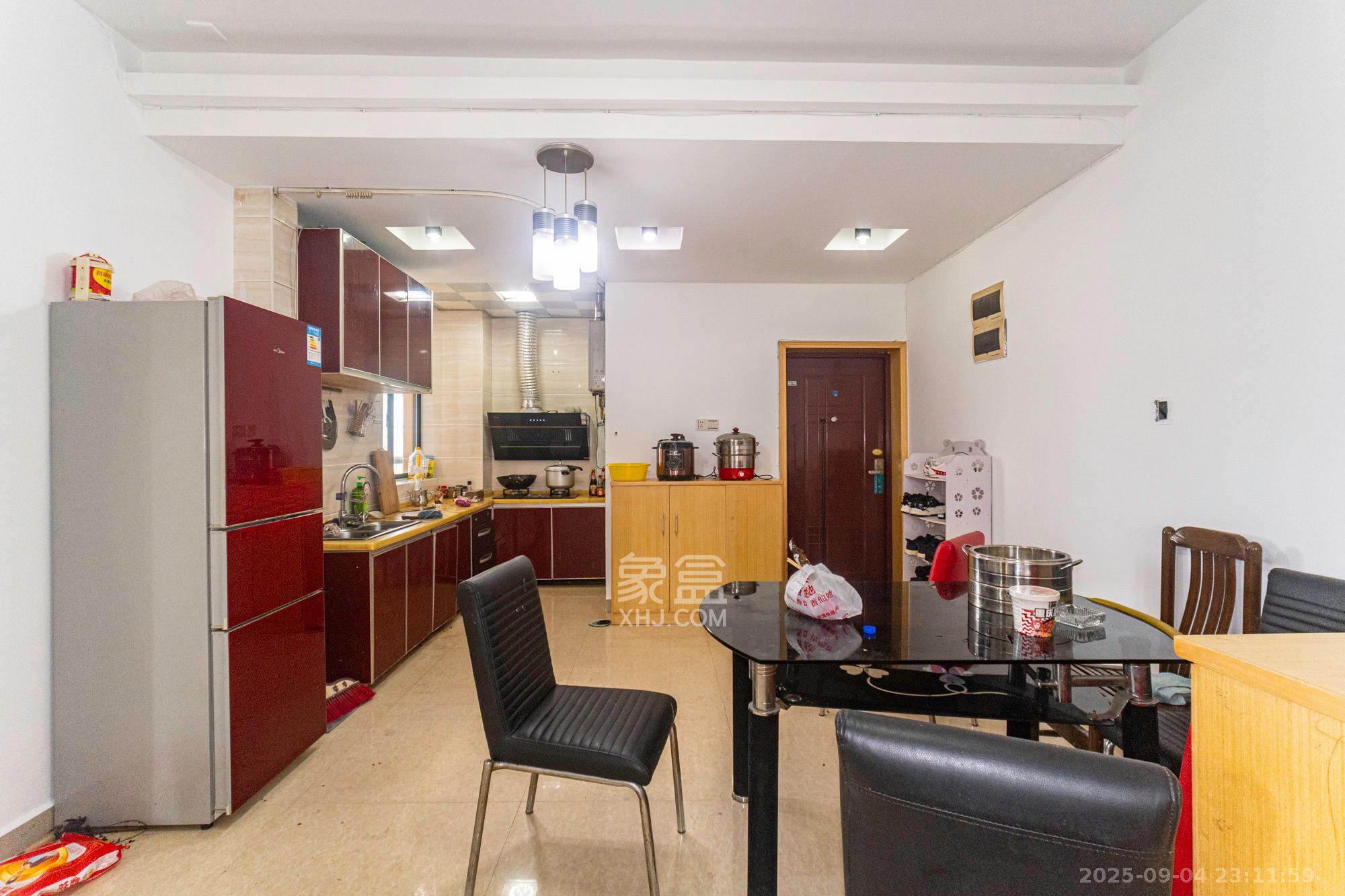 松雅湖畔 2室2厅1卫 53.0万 松雅湖畔 2室2厅1卫 53.0万客厅