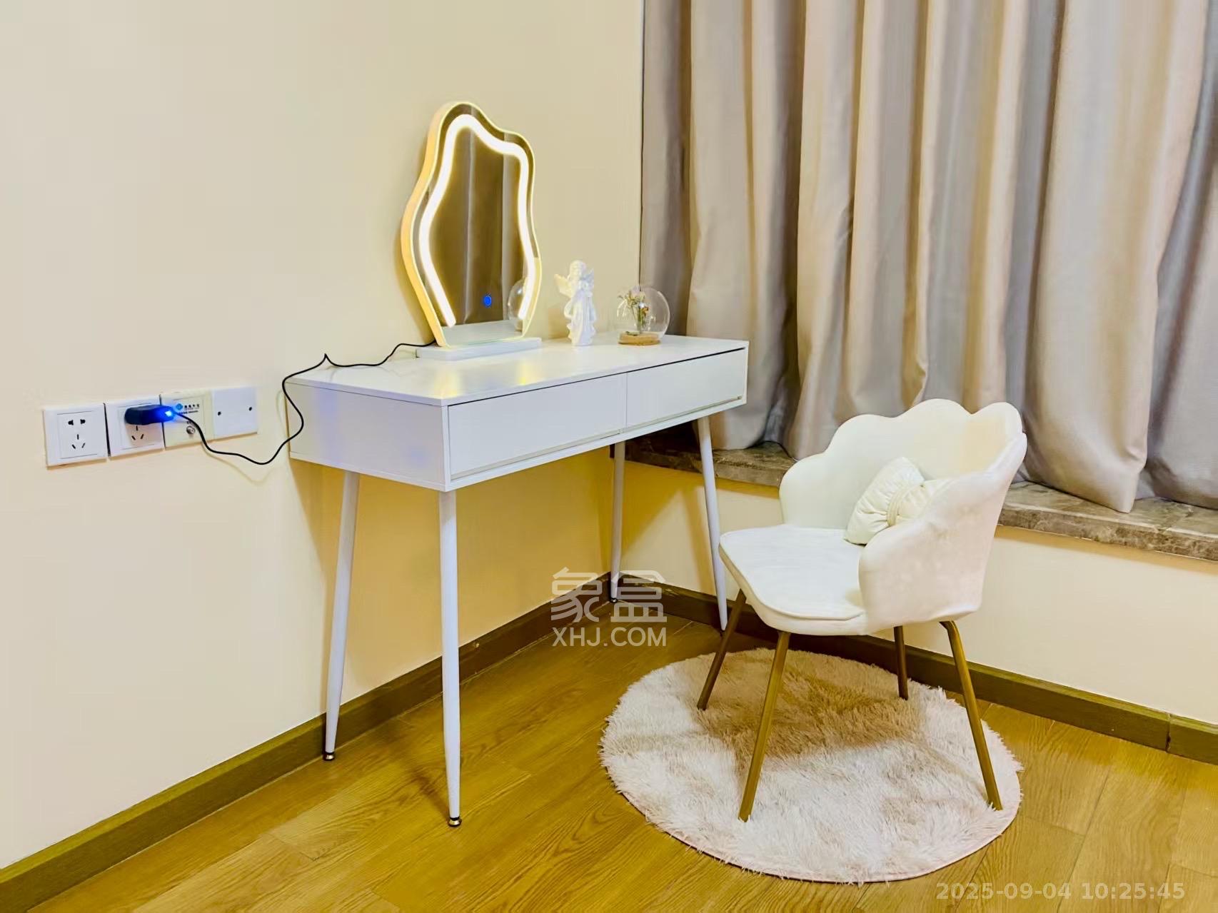 融科檀香山(融科紫檀、香山国际) 1室2厅1卫 3200.0元/月 融科檀香山(融科紫檀、香山国际) 1室2厅1卫 3200.0元/月室内图