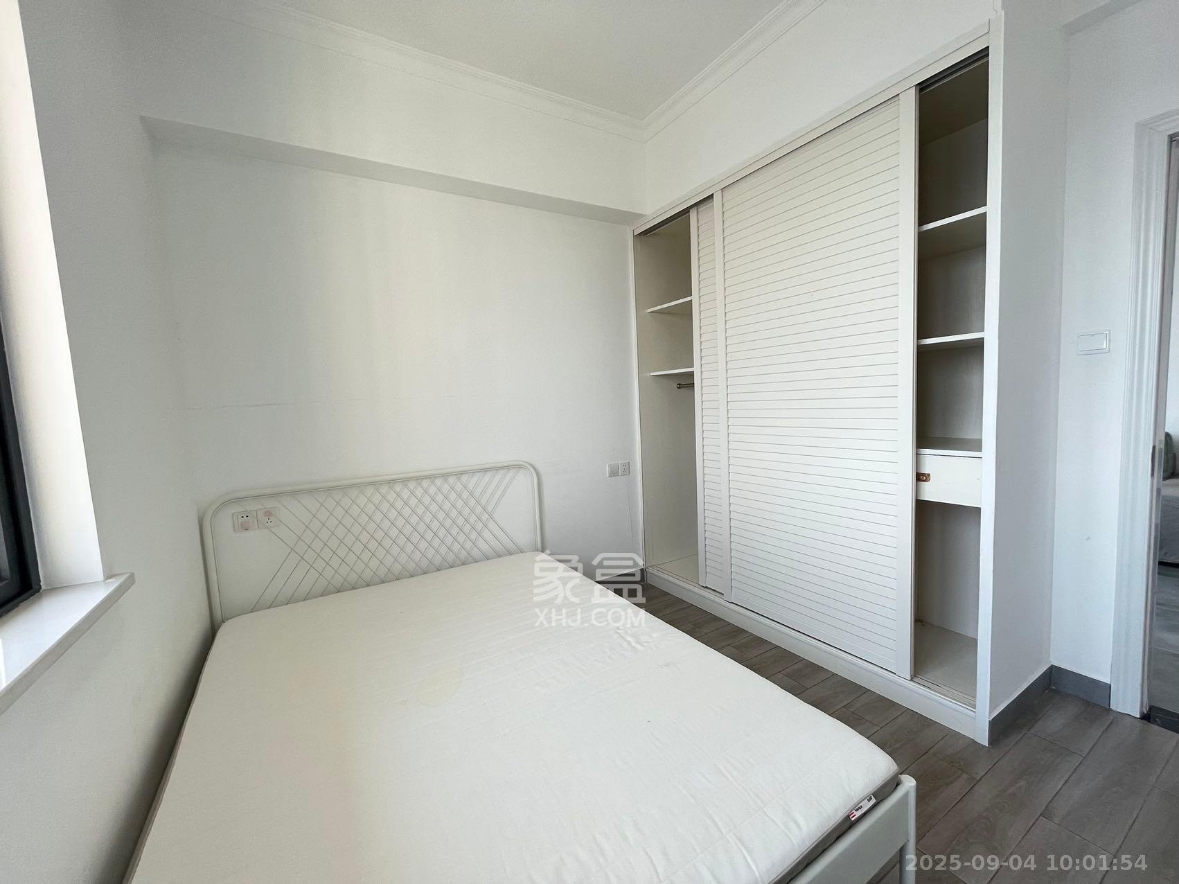 半山公馆(半山国际中心) 1室1厅1卫 2800.0元/月 半山公馆(半山国际中心) 1室1厅1卫 2800.0元/月室内图