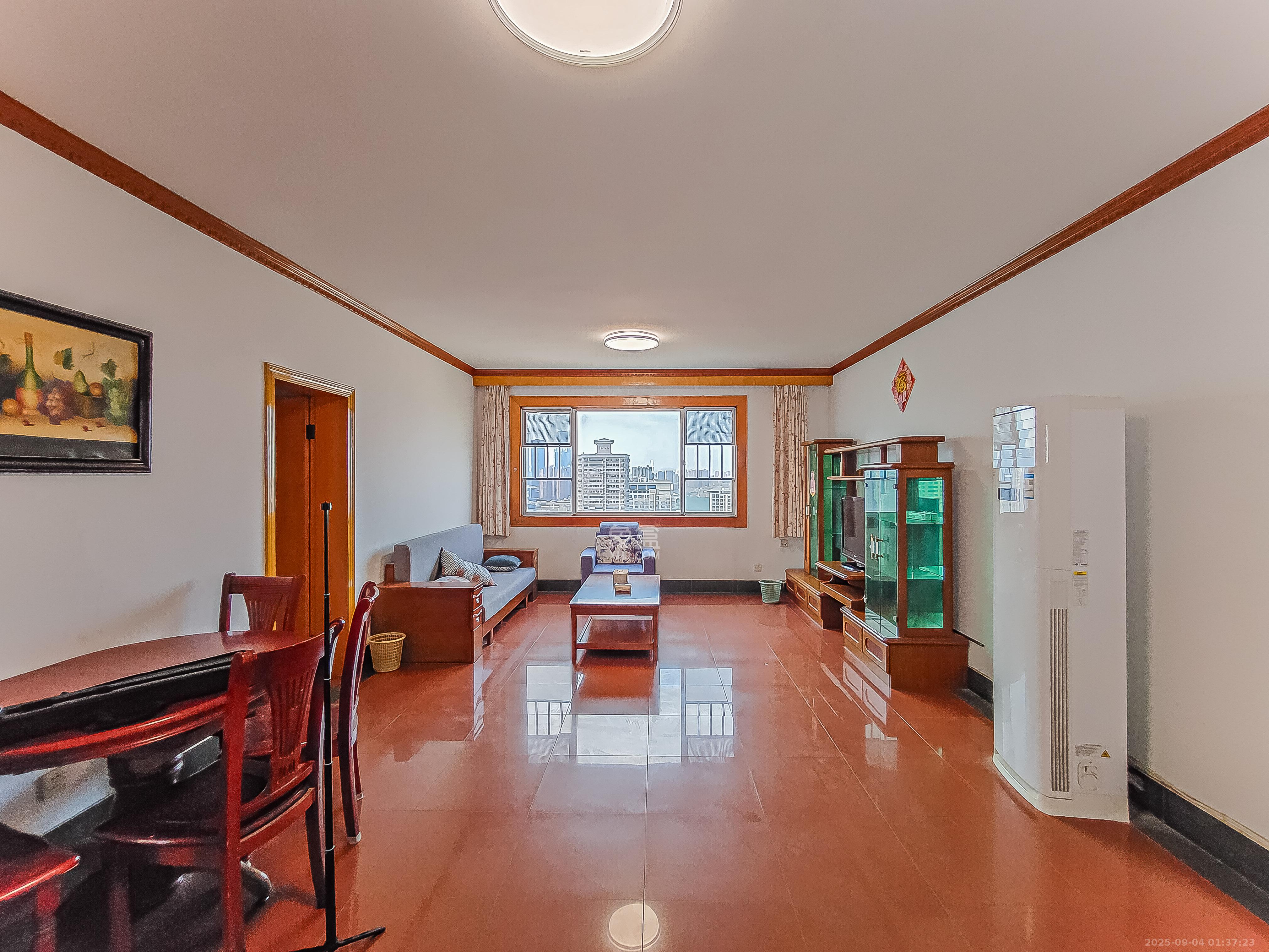 交通厅宿舍 3室2厅2卫 126.0万 交通厅宿舍 3室2厅2卫 126.0万客厅