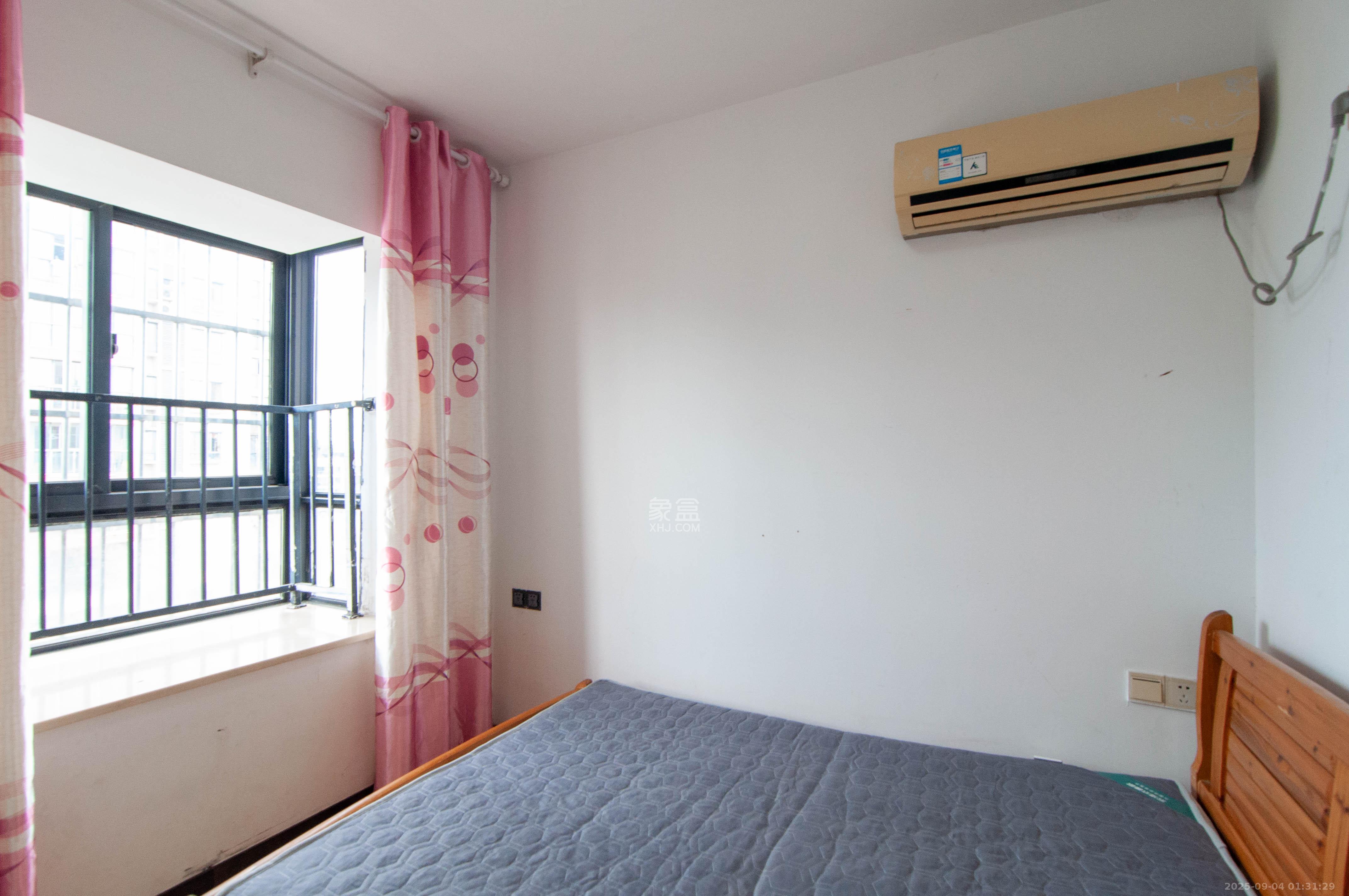 高鑫麓城 3室2厅1卫 85.0万 高鑫麓城 3室2厅1卫 85.0万其他