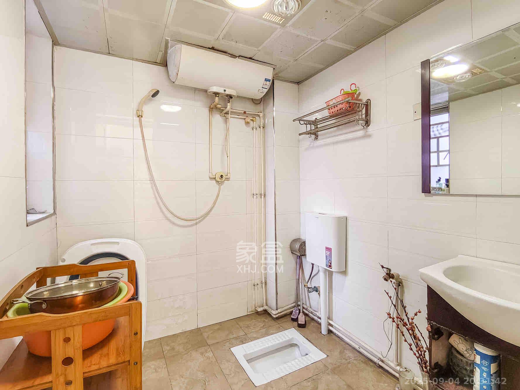 山水湾 2室1厅1卫 1400.0元/月 山水湾 2室1厅1卫 1400.0元/月室内图