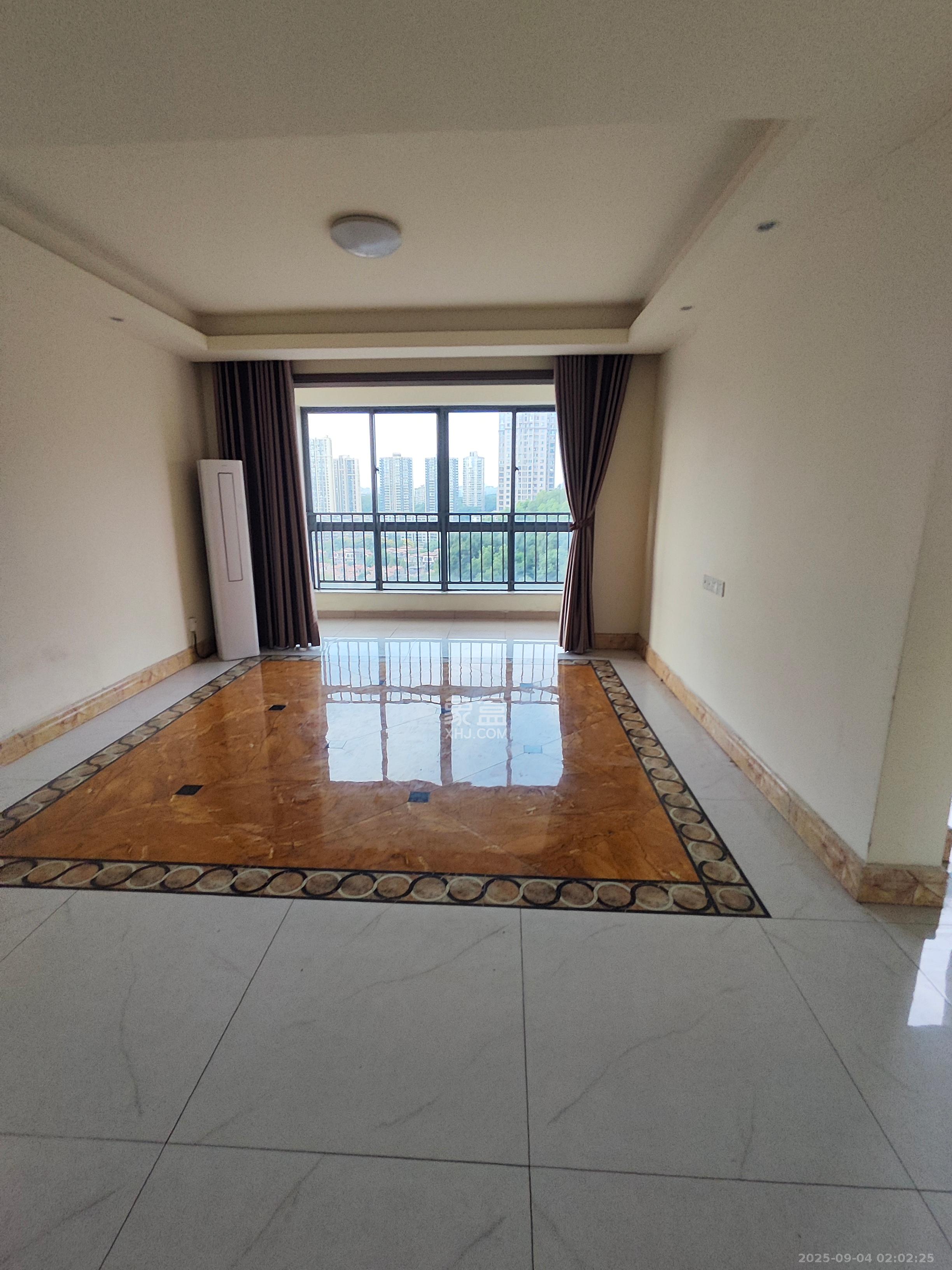 碧桂园南城首府(东宸林海) 4室2厅2卫 2500.0元/月 碧桂园南城首府(东宸林海) 4室2厅2卫 2500.0元/月室内图