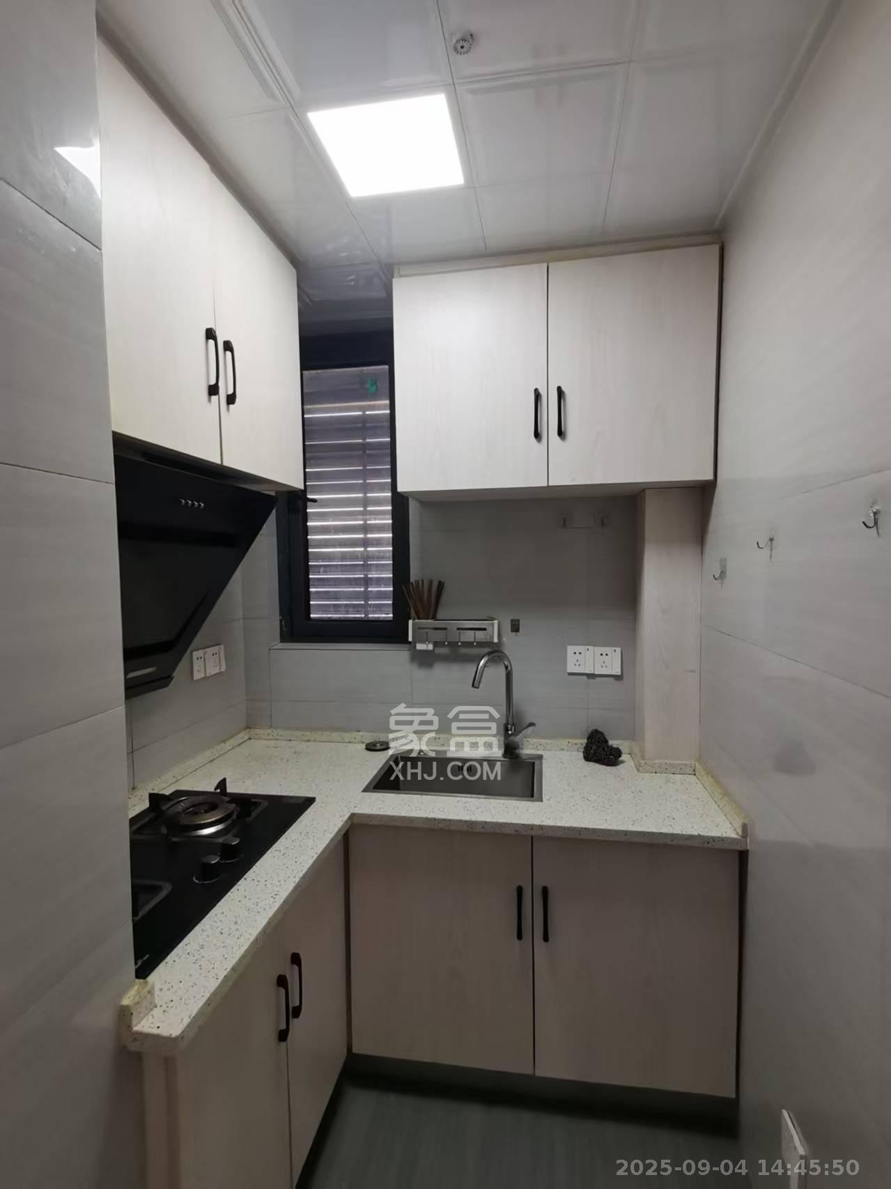 美林美寓  2室1厅1卫    2600.0元/月 美林美寓  2室1厅1卫    2600.0元/月室内图