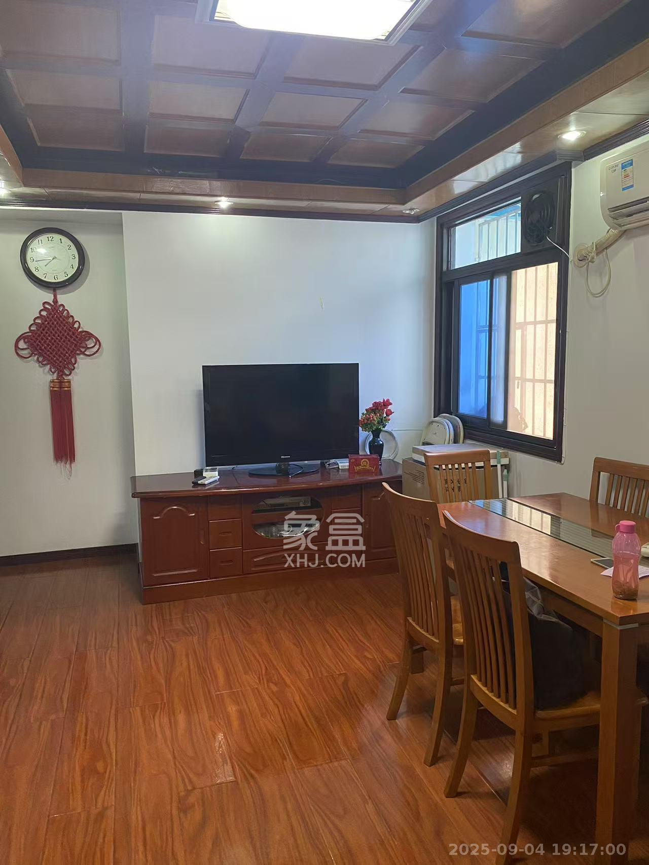 天心物业  3室1厅1卫   2000.00元/月