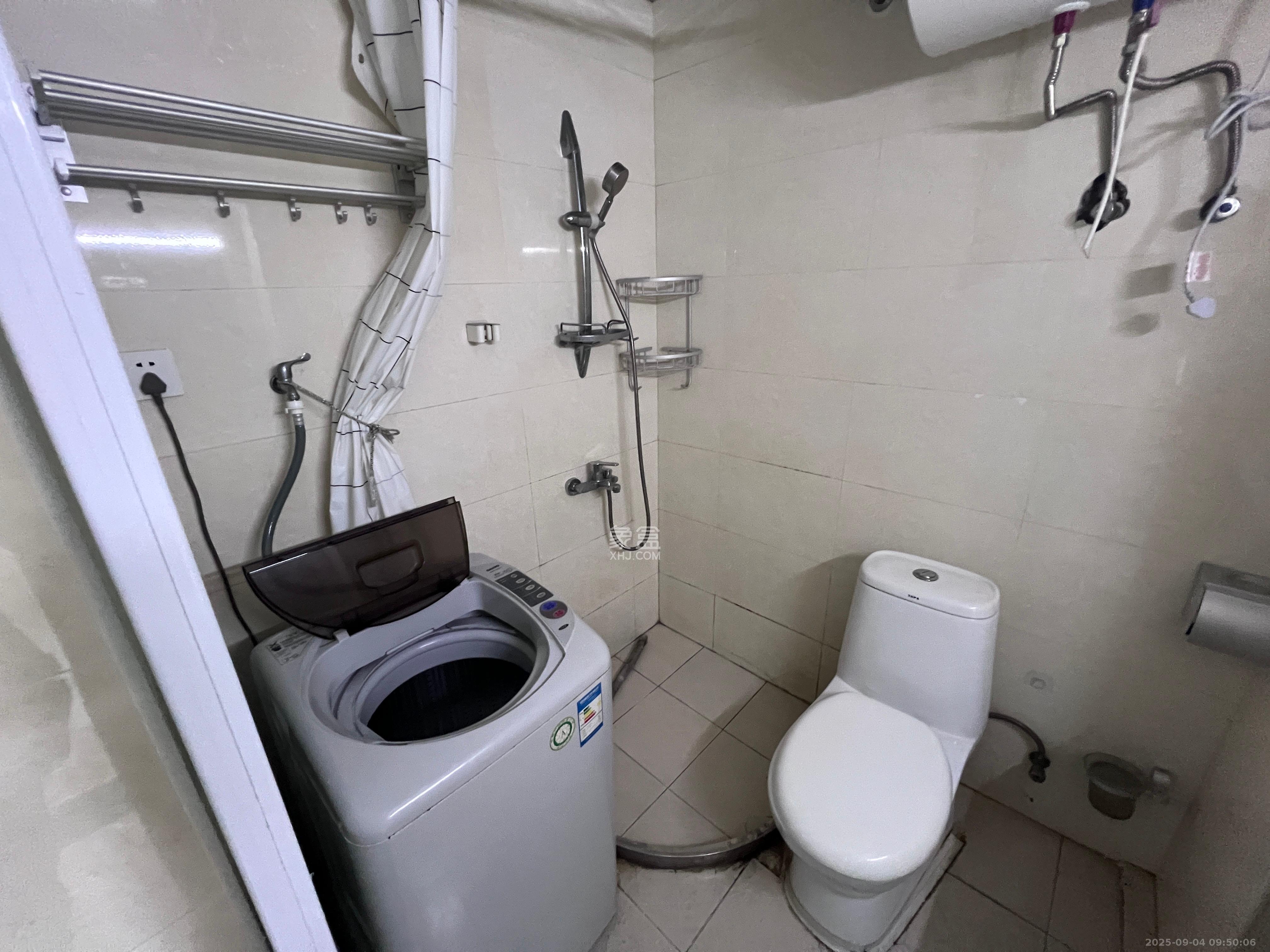 名富公寓 1室1厅1卫 1500.0元/月 名富公寓 1室1厅1卫 1500.0元/月室内图