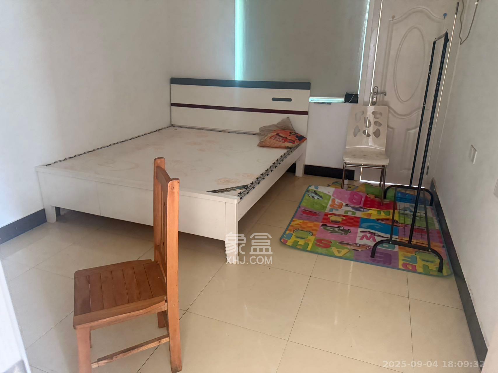 中南汽车世界 3室1厅1卫 1100.0元/月 中南汽车世界 3室1厅1卫 1100.0元/月室内图