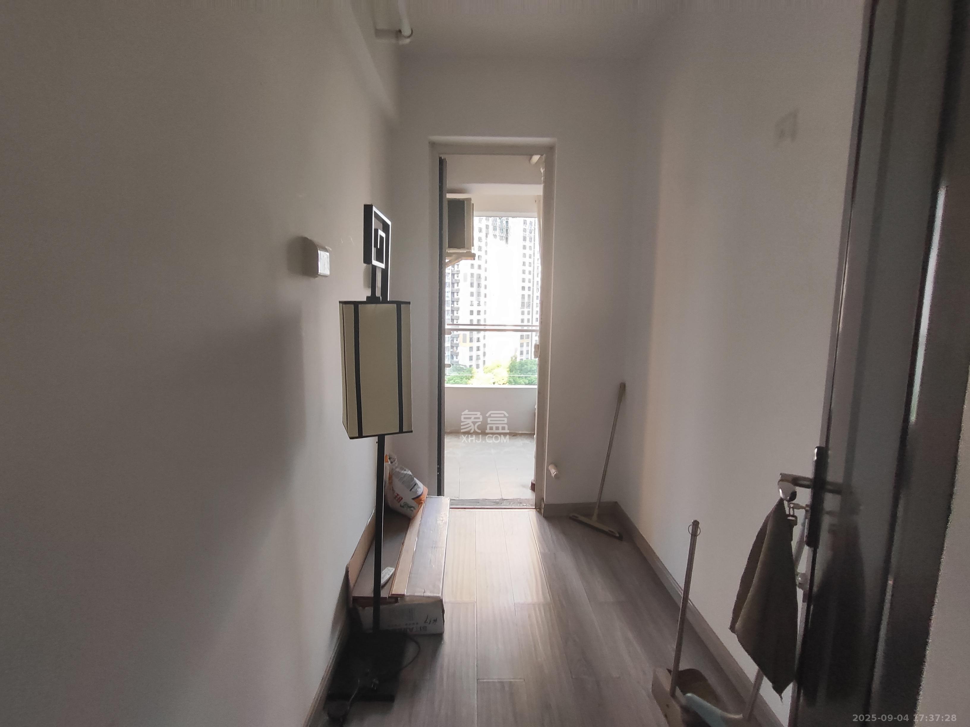 北辰三角洲E3区  1室1厅1卫    2600.0元/月 北辰三角洲E3区  1室1厅1卫    2600.0元/月室内图