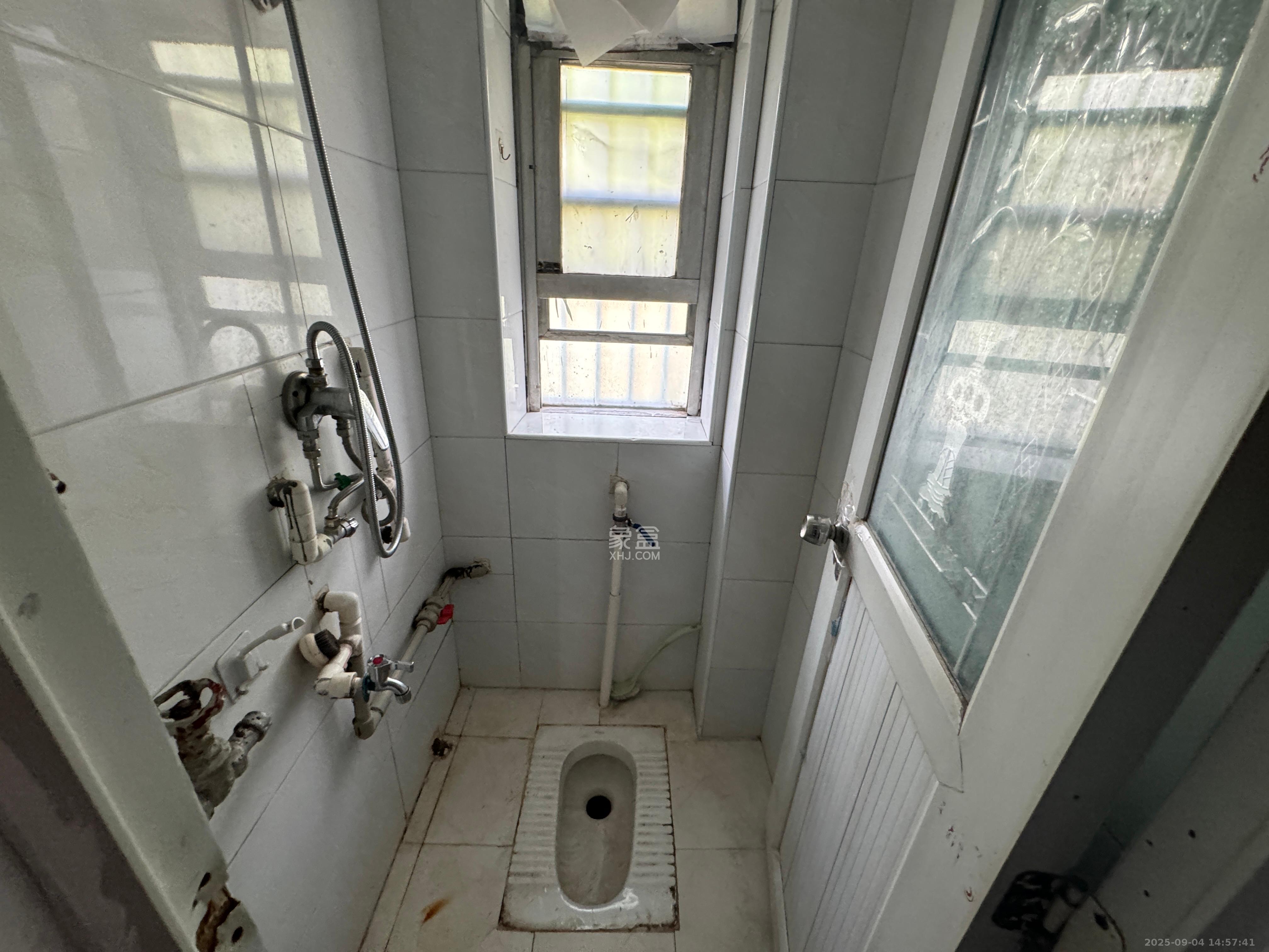 天心物业 2室1厅1卫 1400.0元/月 天心物业 2室1厅1卫 1400.0元/月室内图