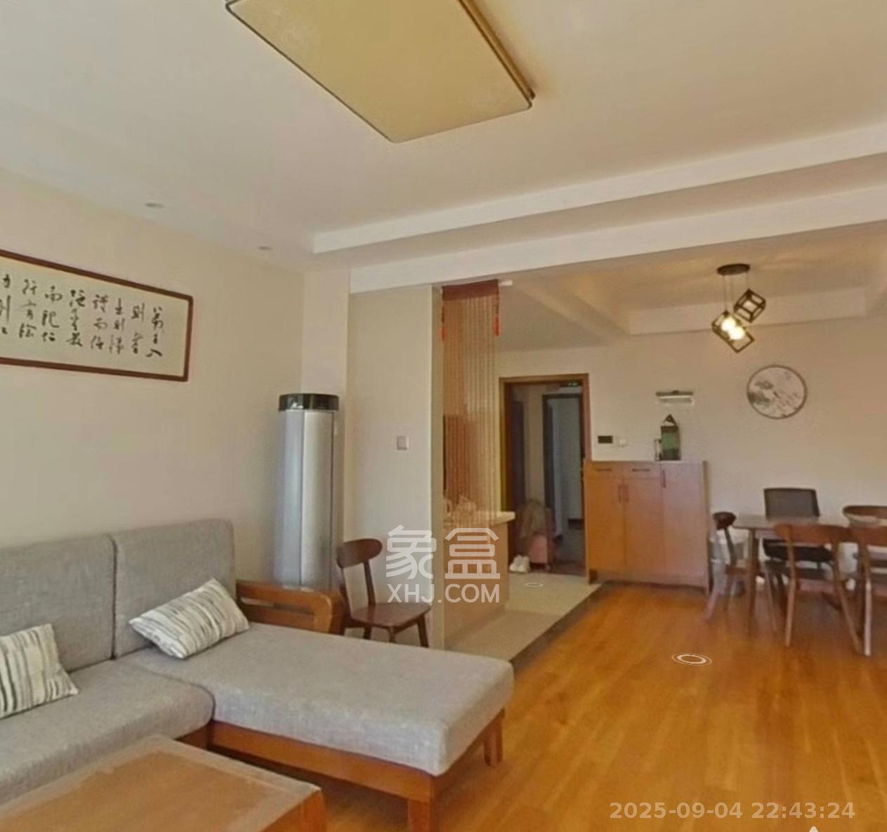 和顺洋湖壹号  3室2厅2卫    2600.0元/月室内图