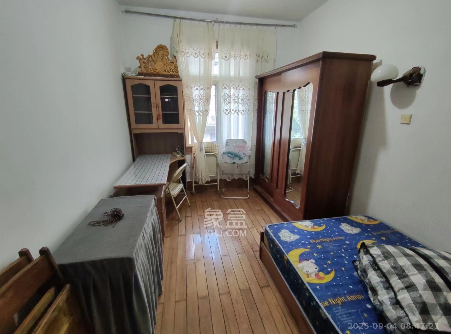 湖橡宿舍/湖橡小区 2室1厅1卫 1300.0元/月 湖橡宿舍/湖橡小区 2室1厅1卫 1300.0元/月室内图