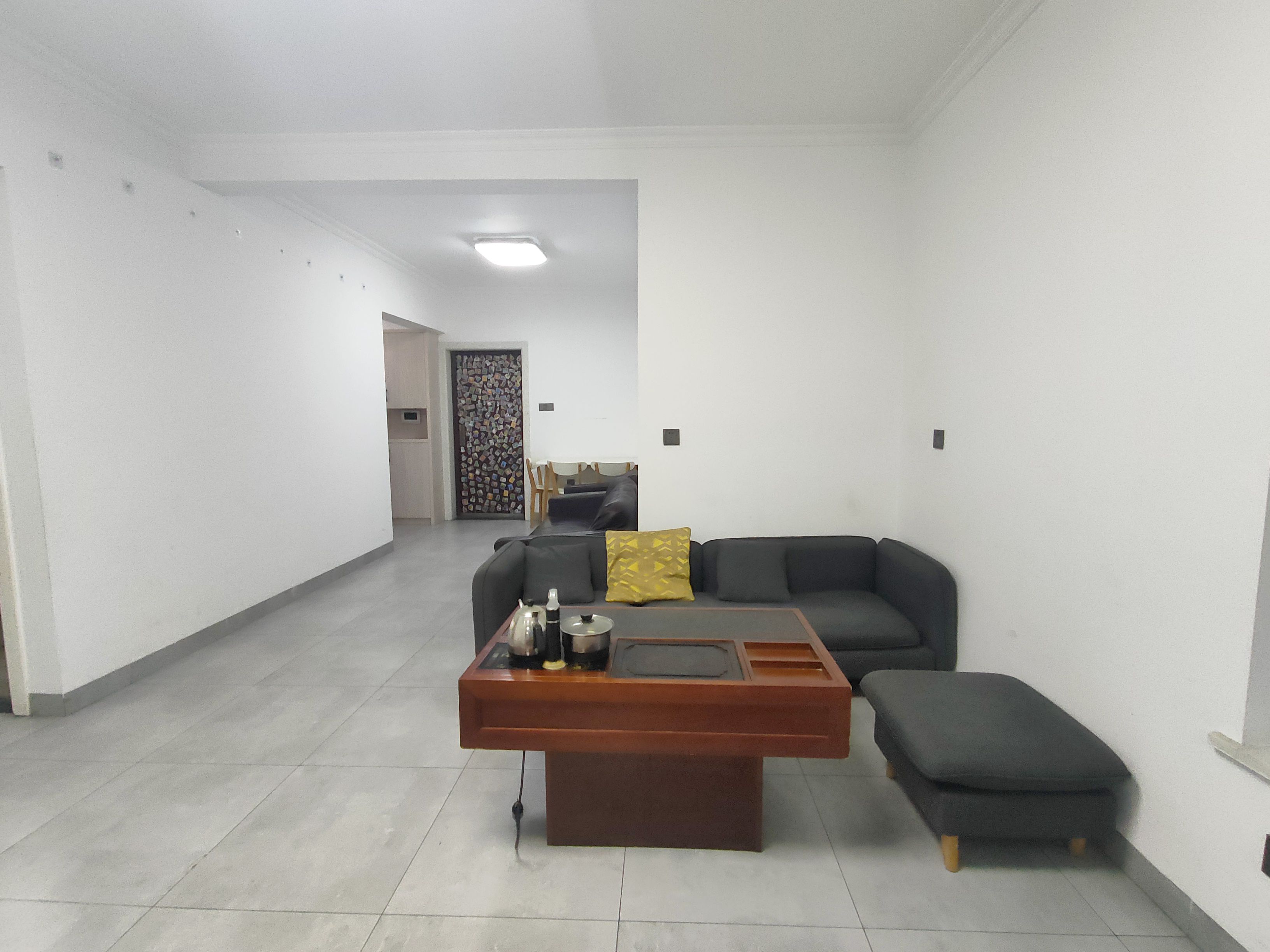 民俗文化广场 1室0厅0卫 1500.00元/月 民俗文化广场 1室0厅0卫 1500.00元/月室内图