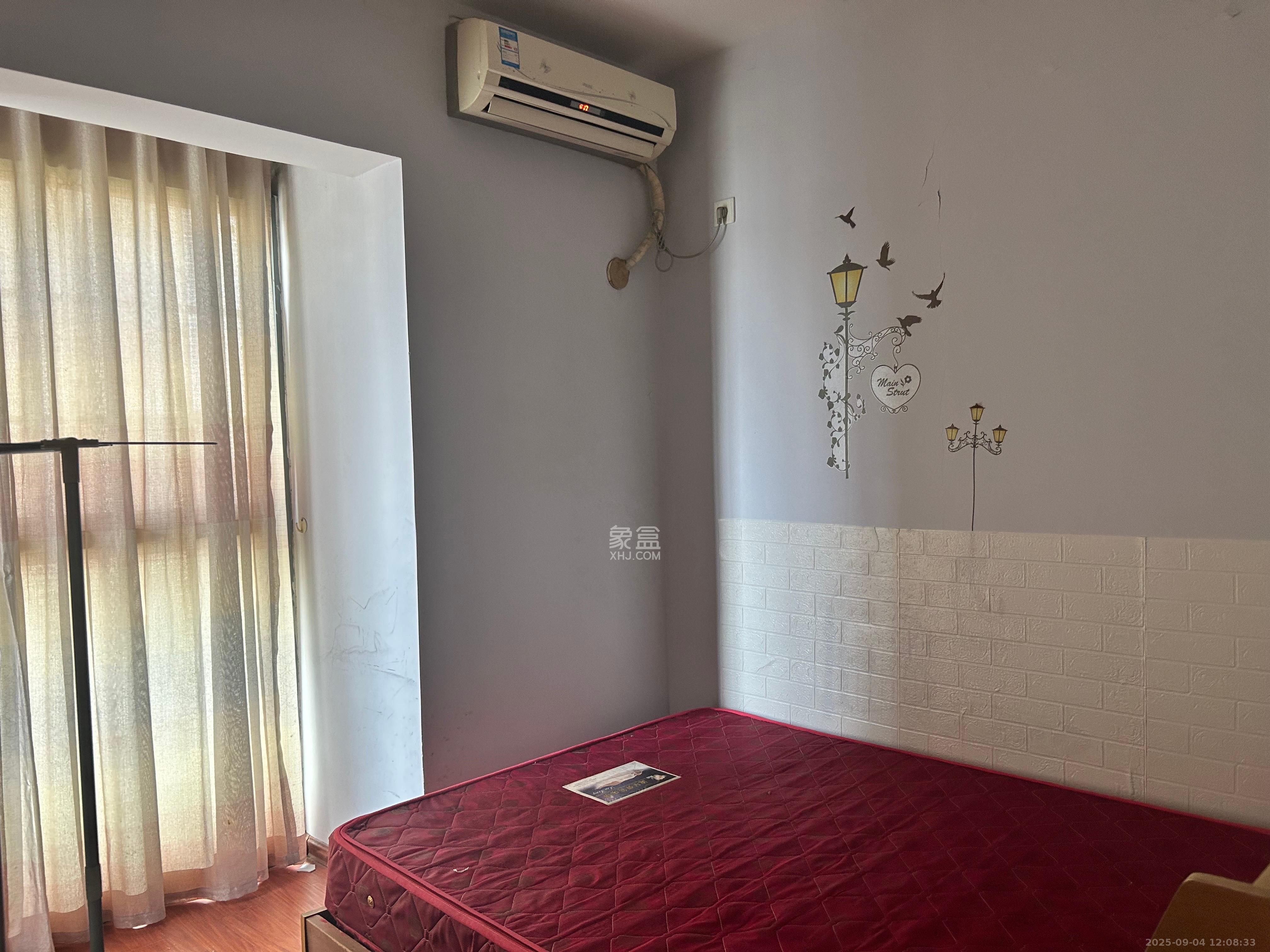 雄新水印廊桥(雄新华府) 2室2厅1卫 1600.0元/月 雄新水印廊桥(雄新华府) 2室2厅1卫 1600.0元/月室内图