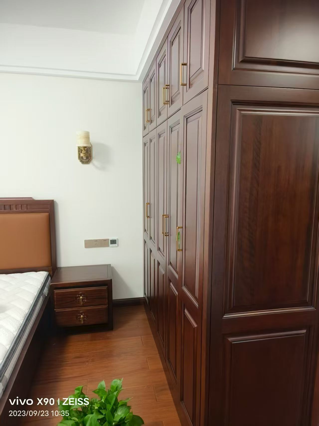 檀香山 4室2厅2卫 103.8万 檀香山 4室2厅2卫 103.8万客厅