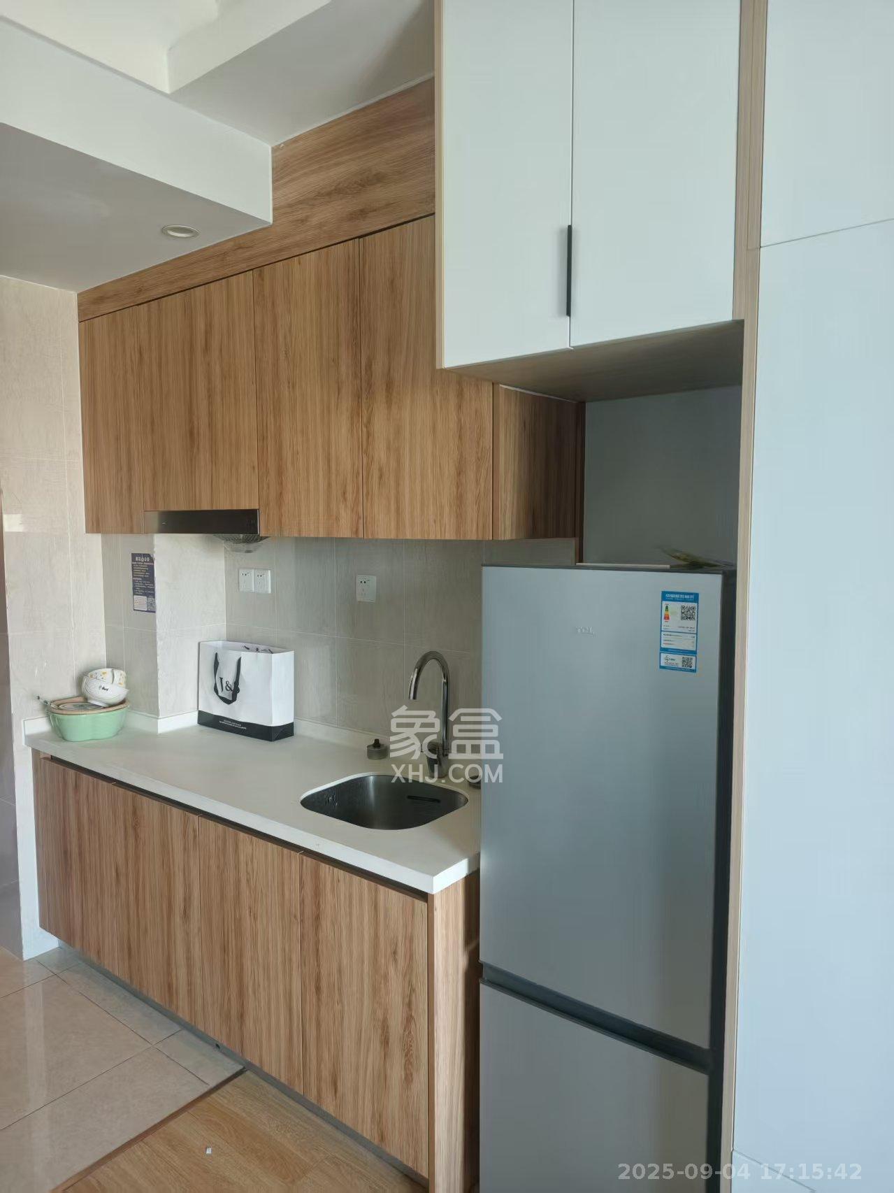 佳兆业云顶都汇  1室1厅1卫    1300.0元/月 佳兆业云顶都汇  1室1厅1卫    1300.0元/月室内图