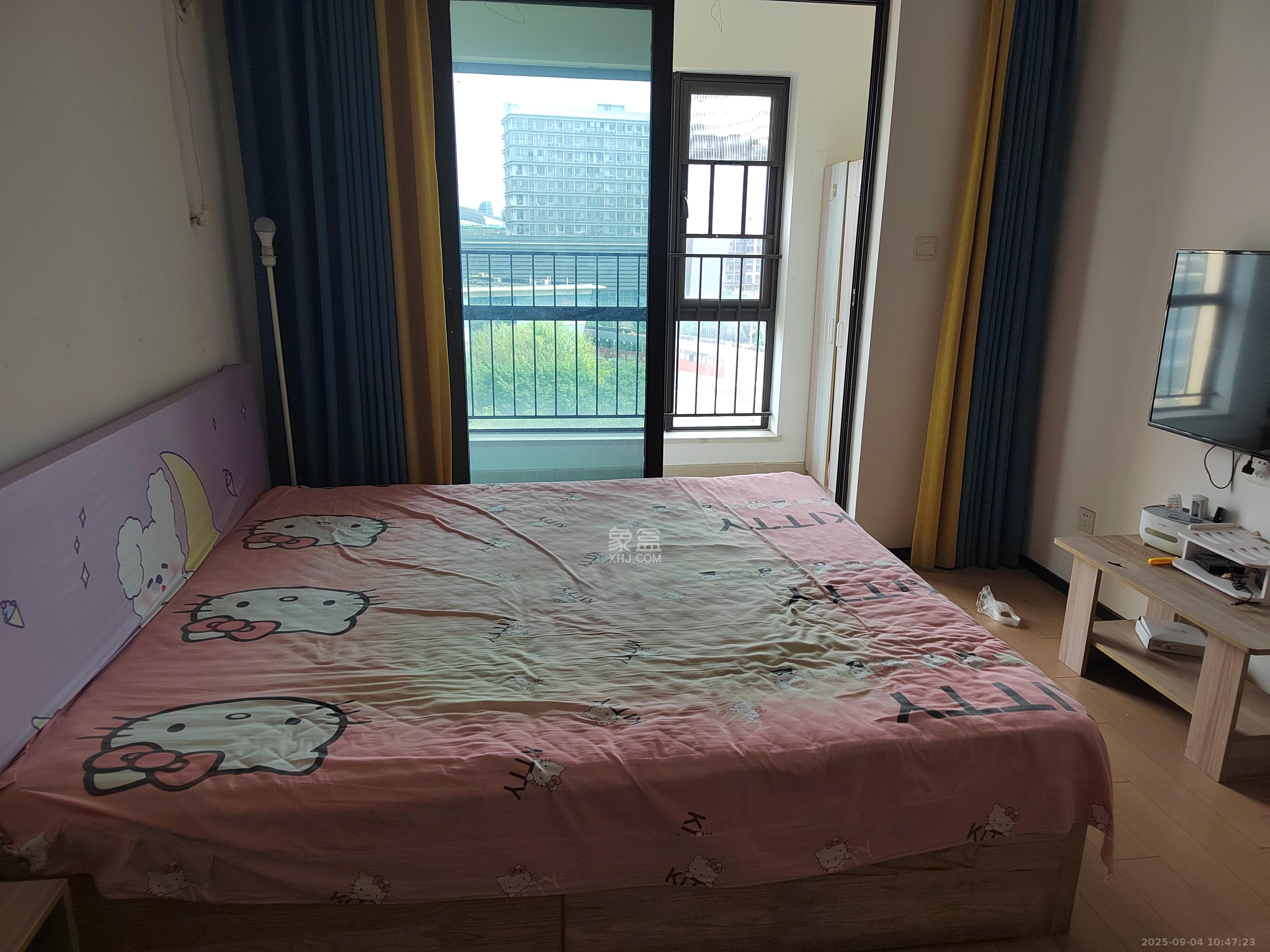 中海新城熙岸（中信新城五期）  1室1厅1卫    1000.0元/月室内图