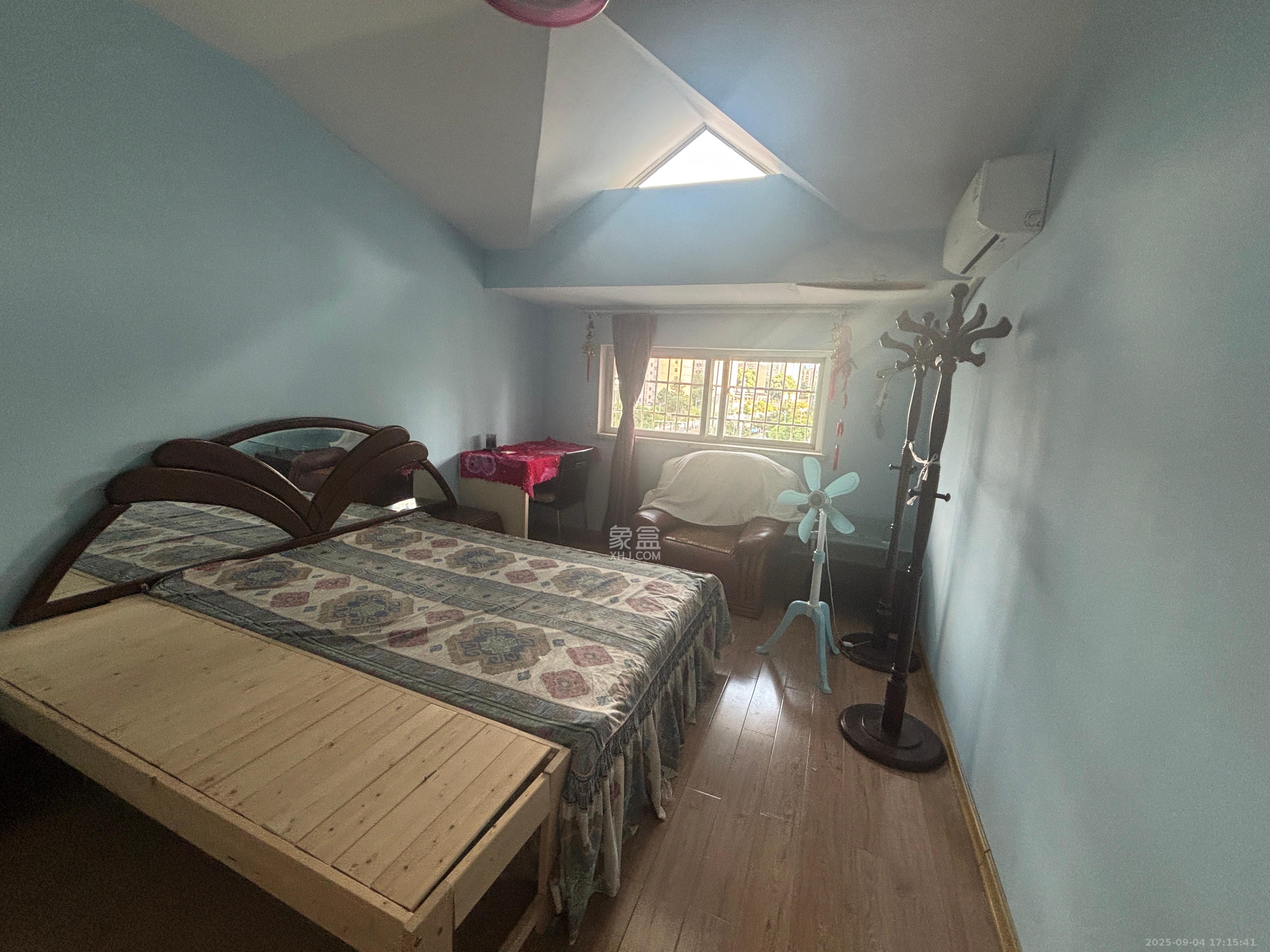 德馨园  2室2厅1卫    1200.0元/月 德馨园  2室2厅1卫    1200.0元/月室内图