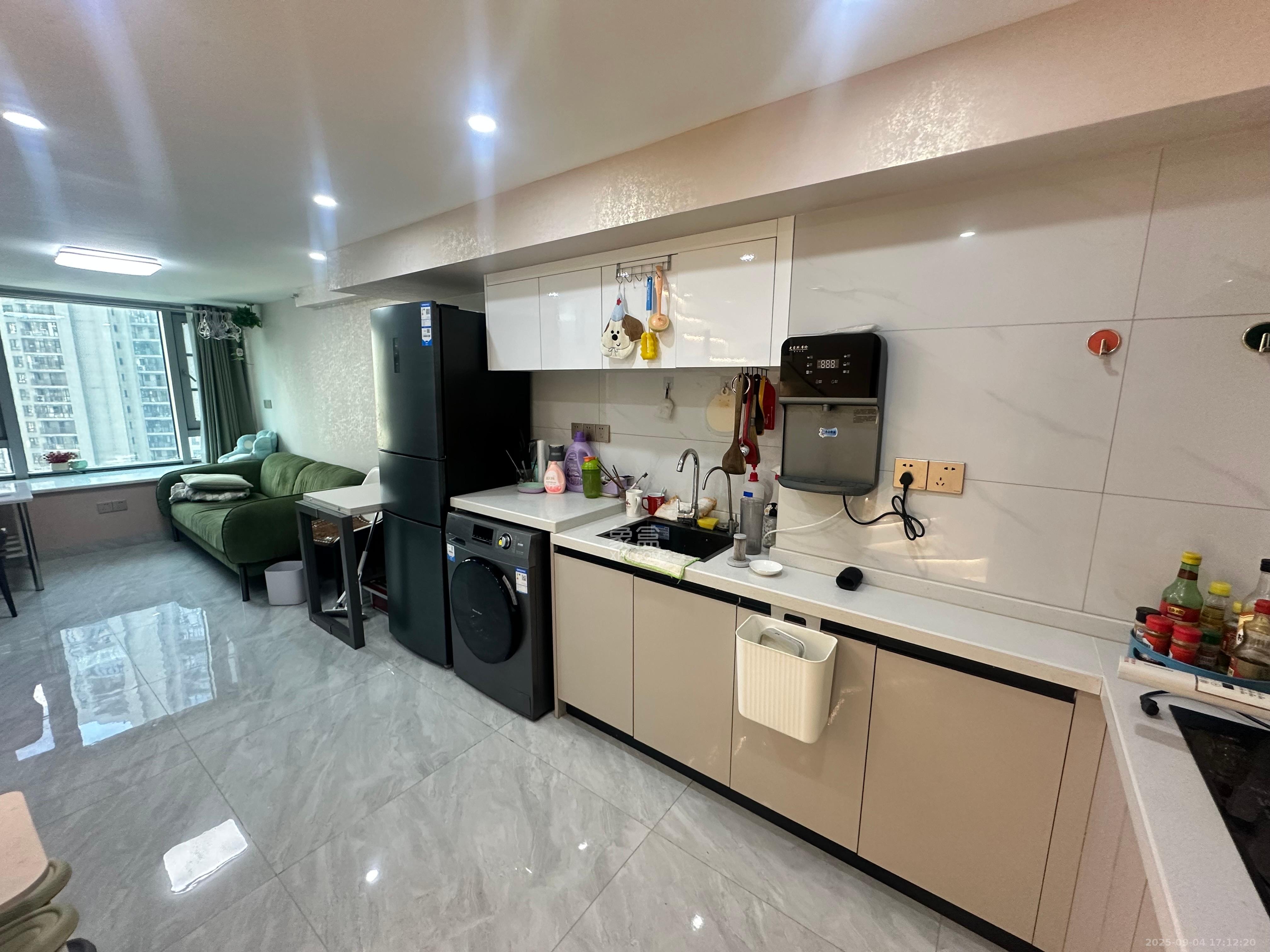 福晟翡翠湾 2室1厅1卫 1900.0元/月 福晟翡翠湾 2室1厅1卫 1900.0元/月室内图