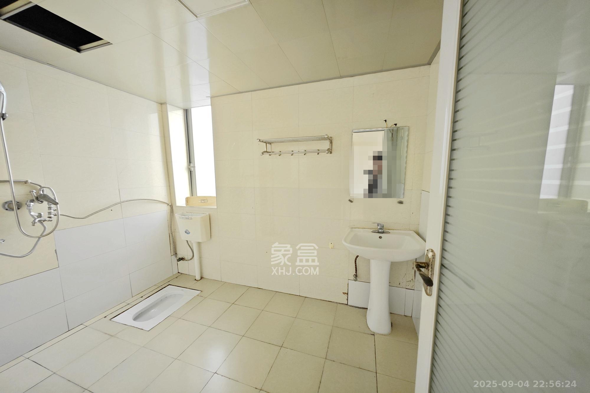 新城新世界一二三期  4室2厅2卫    142.0万 新城新世界一二三期  4室2厅2卫    142.0万其他