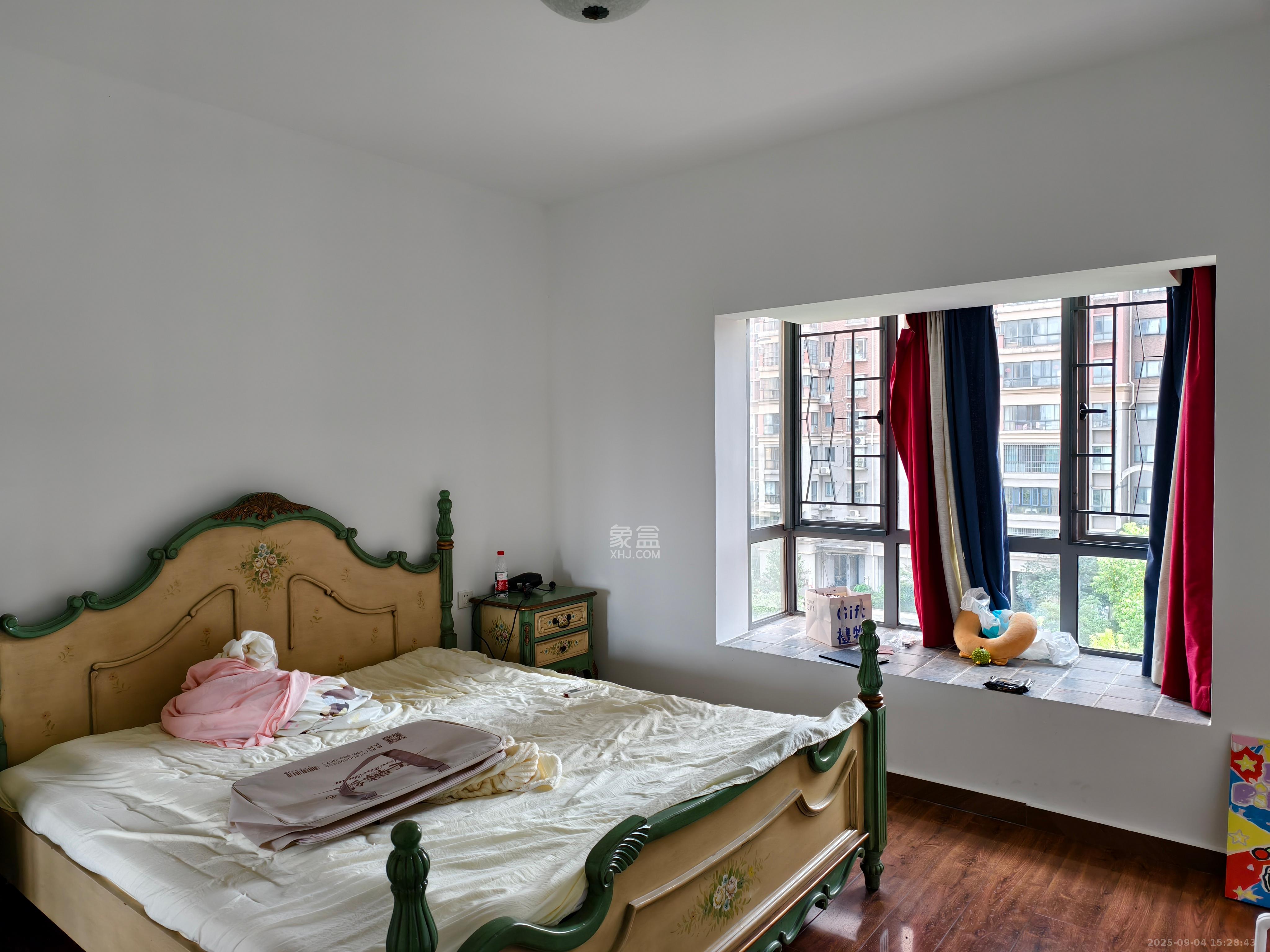 上海城小区  4室2厅2卫    2500.0元/月 上海城小区  4室2厅2卫    2500.0元/月室内图