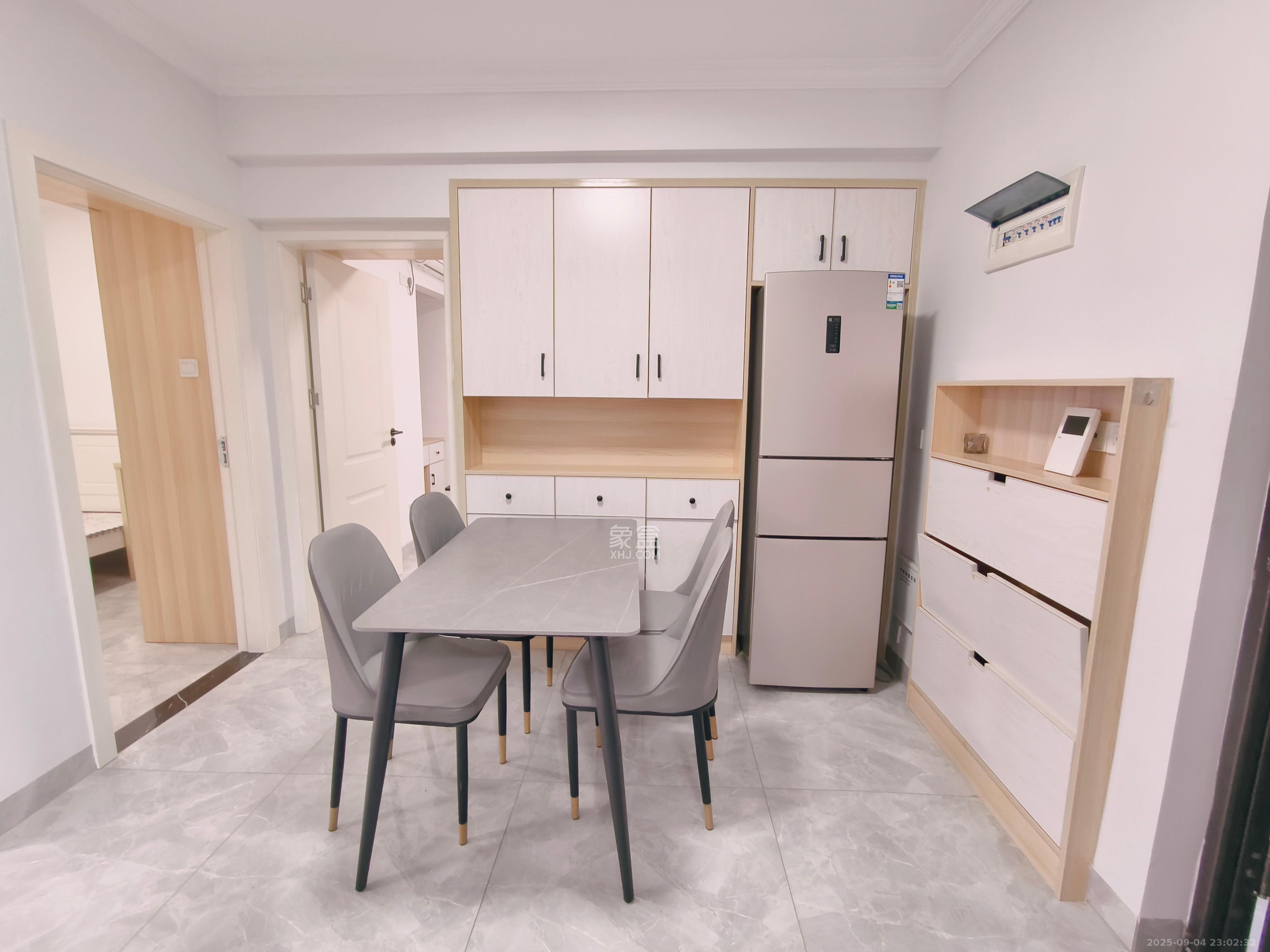 鹏程府  2室1厅1卫    2800.0元/月 鹏程府  2室1厅1卫    2800.0元/月室内图