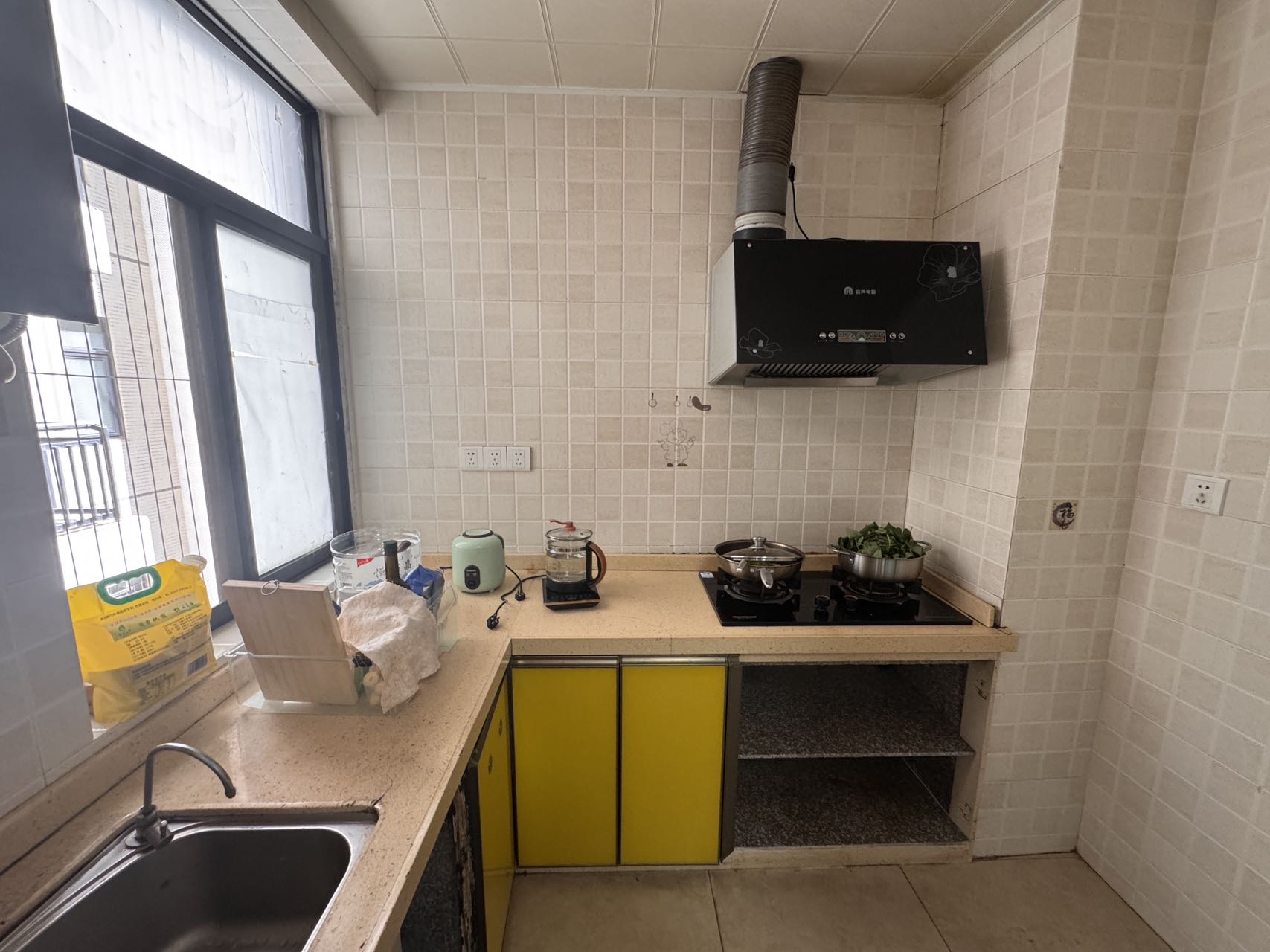 金碧文华 3室2厅1卫 3500.0元/月 金碧文华 3室2厅1卫 3500.0元/月室内图