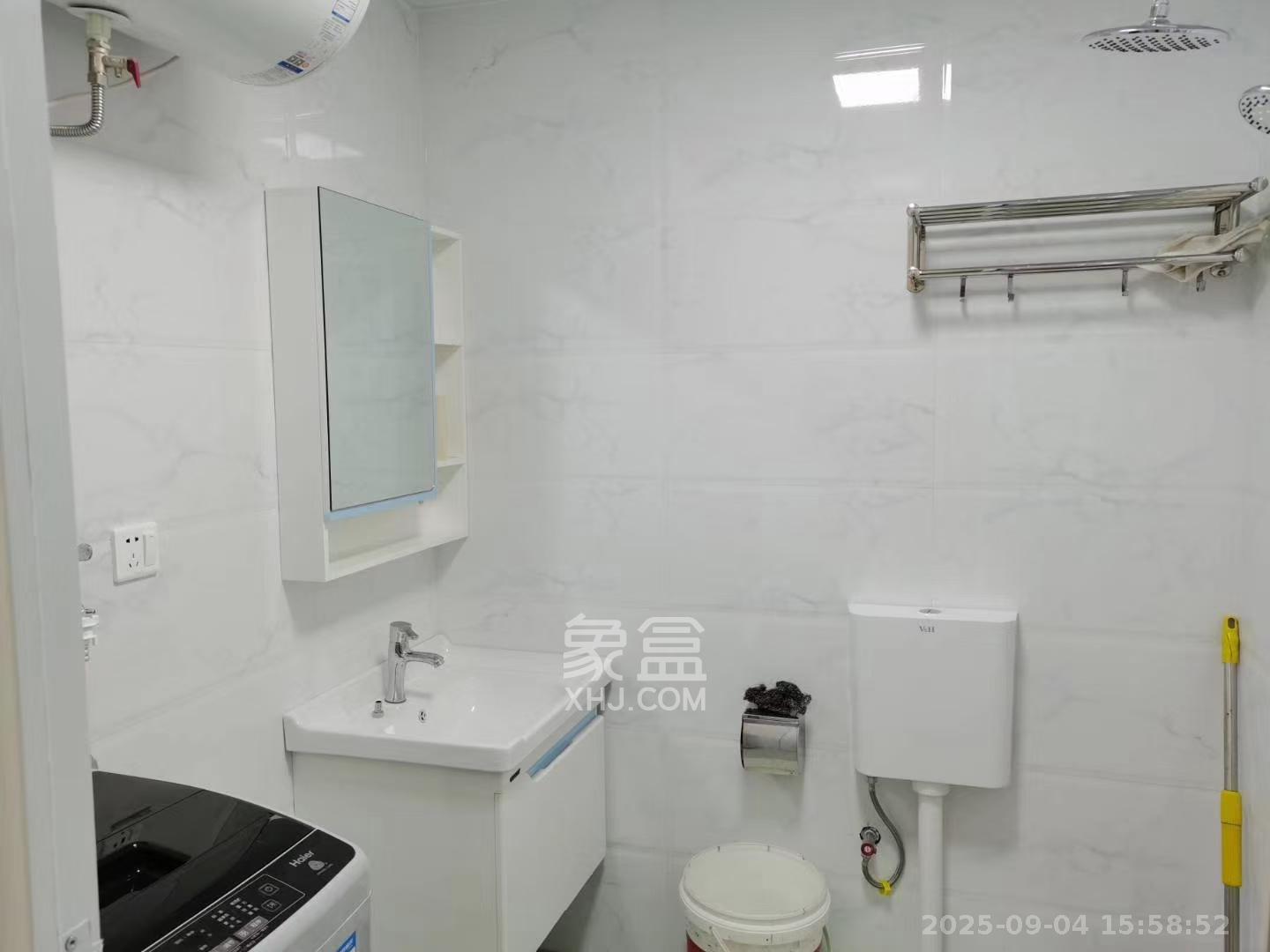 天元美居乐  1室1厅1卫   1500.00元/月室内图