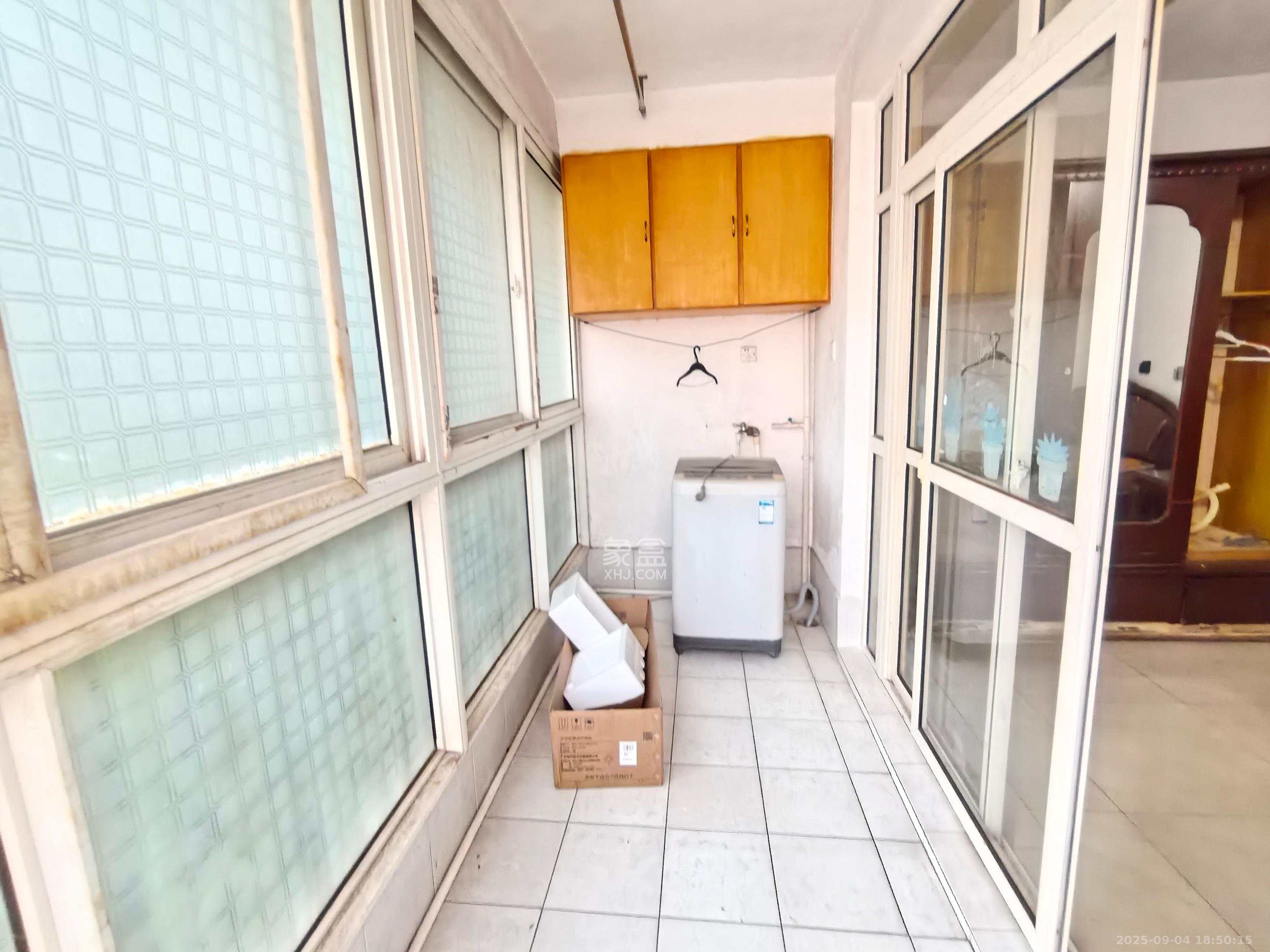 融城花苑  2室1厅1卫    1100.0元/月 融城花苑  2室1厅1卫    1100.0元/月室内图