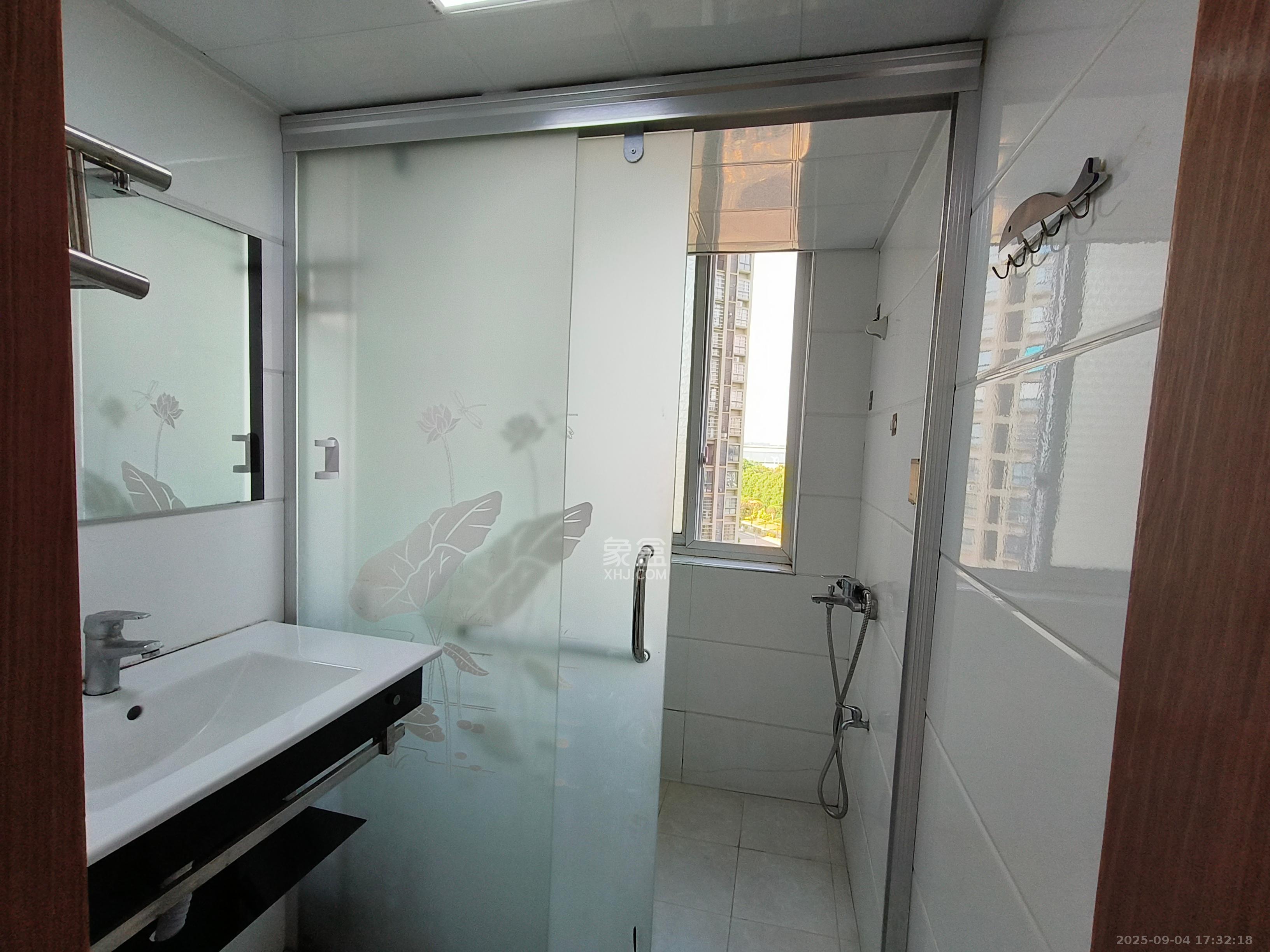 光明城市(星辰青年城) 2室2厅1卫 1600.0元/月 光明城市(星辰青年城) 2室2厅1卫 1600.0元/月室内图