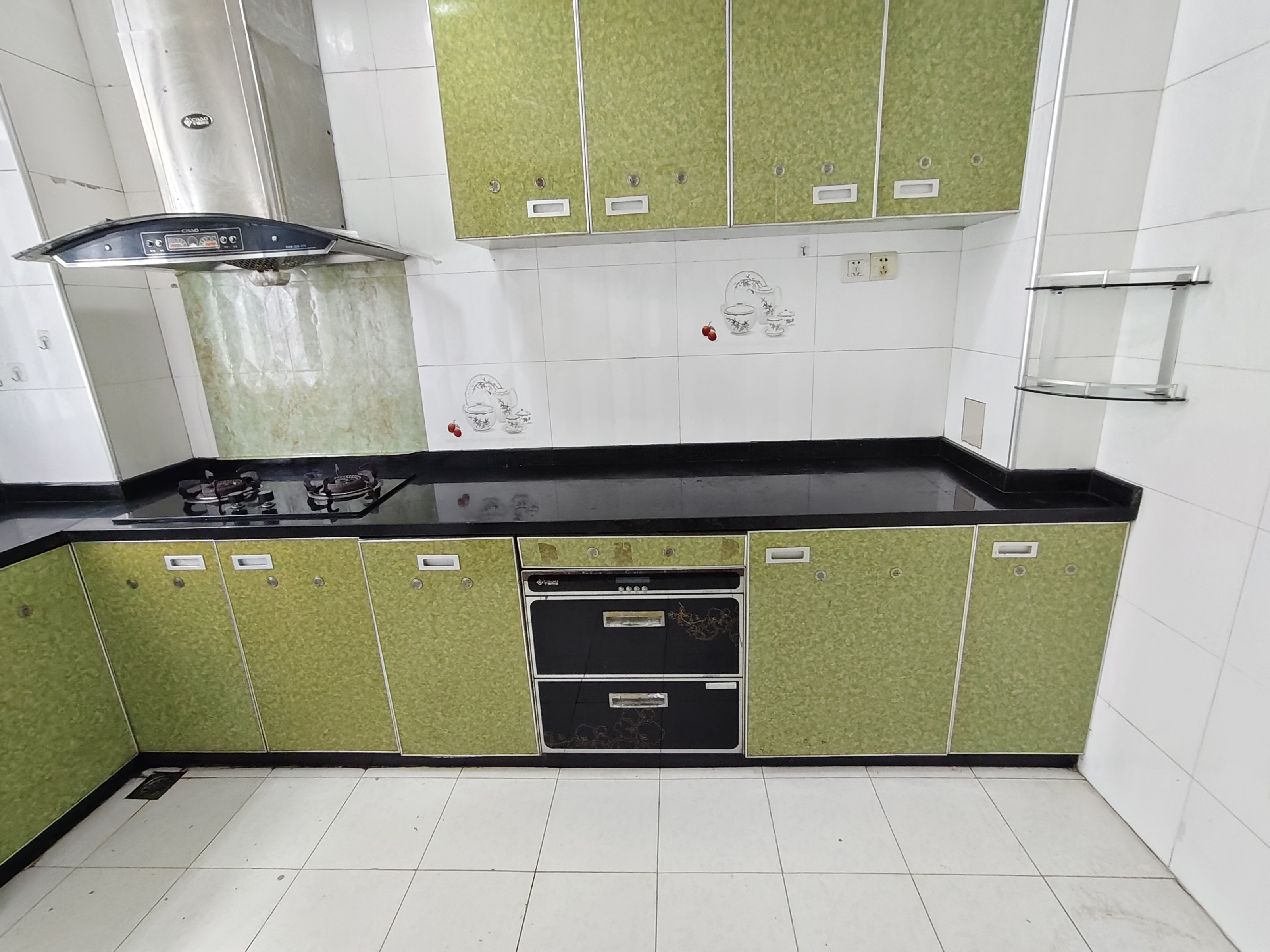 华荣府 3室2厅2卫 2500.0元/月 华荣府 3室2厅2卫 2500.0元/月室内图