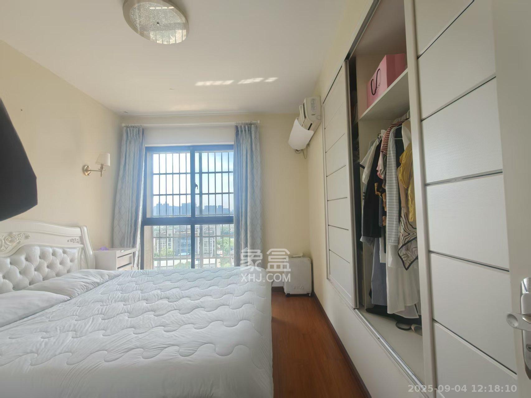 优山美地 2室2厅1卫 2350.0元/月 优山美地 2室2厅1卫 2350.0元/月室内图