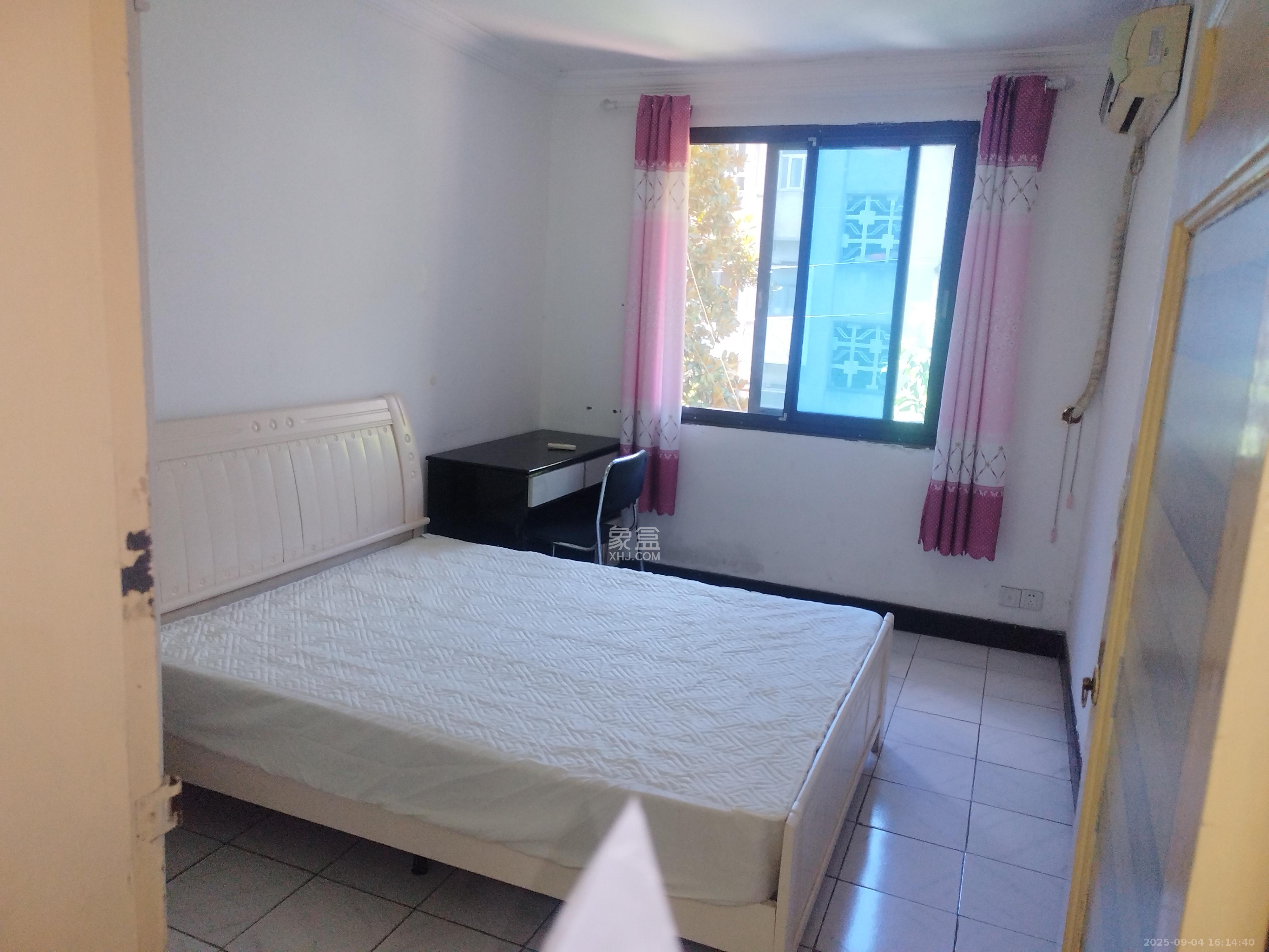 国庆新村  2室2厅1卫    1400.0元/月室内图
