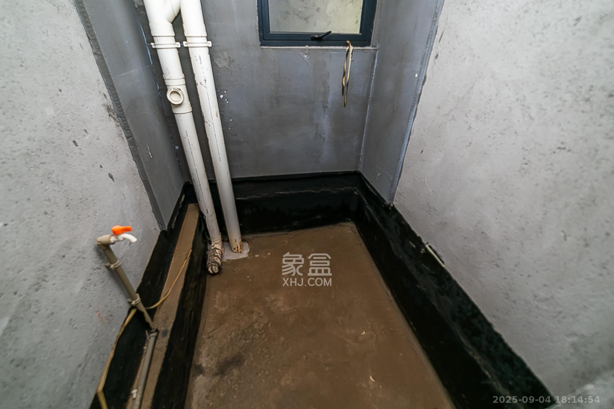 天鸿天府(天鸿中央大院)  3室2厅2卫    104.9万 天鸿天府(天鸿中央大院)  3室2厅2卫    104.9万卫生间