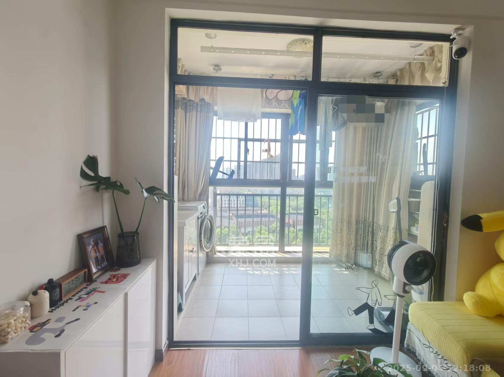 优山美地 2室2厅1卫 2350.0元/月 优山美地 2室2厅1卫 2350.0元/月室内图