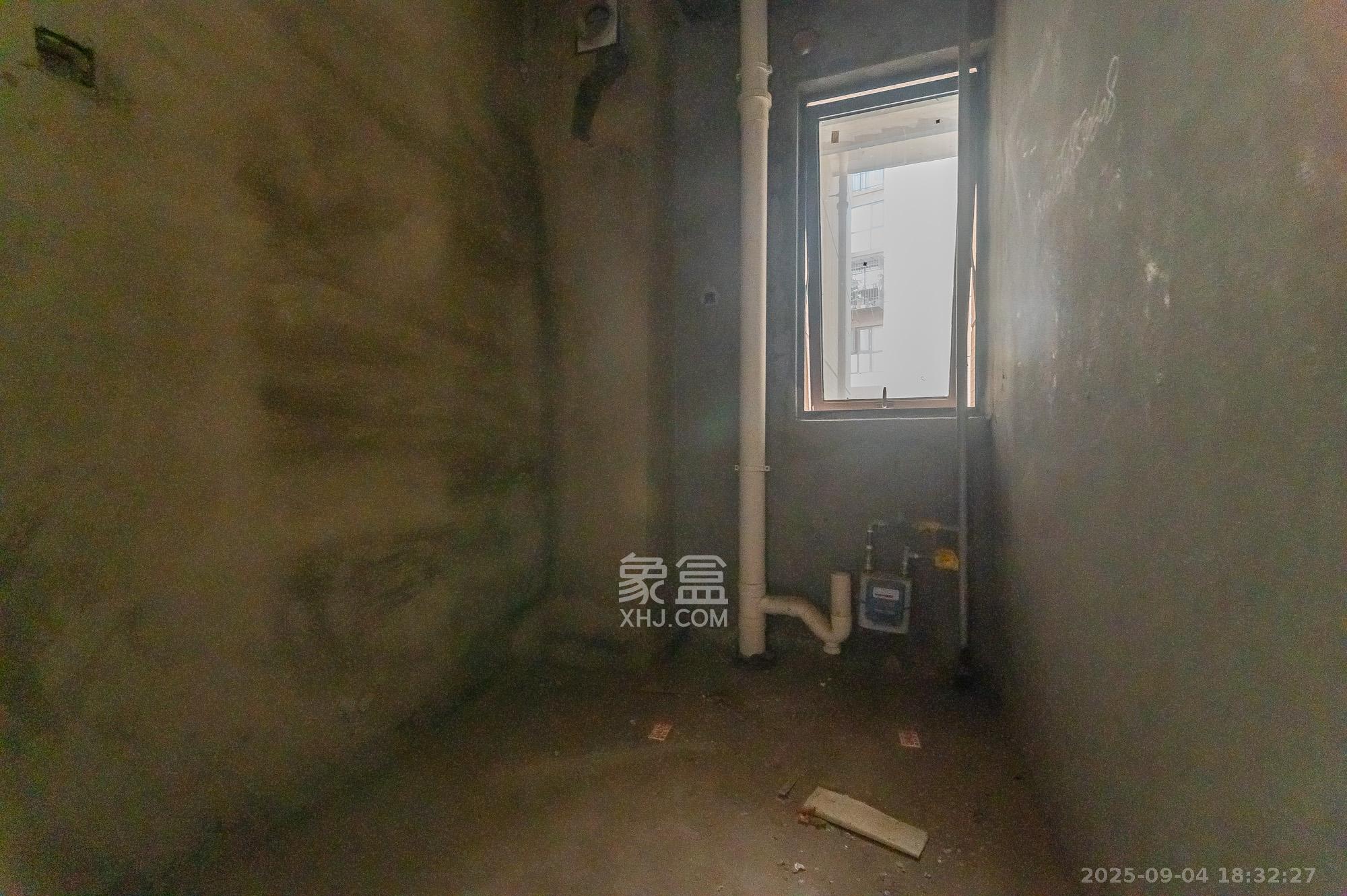 国泰九龙湾 3室2厅1卫 62.0万 国泰九龙湾 3室2厅1卫 62.0万其他