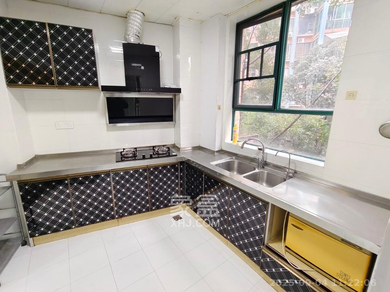 金色山庄  3室2厅2卫    3200.0元/月 金色山庄  3室2厅2卫    3200.0元/月室内图