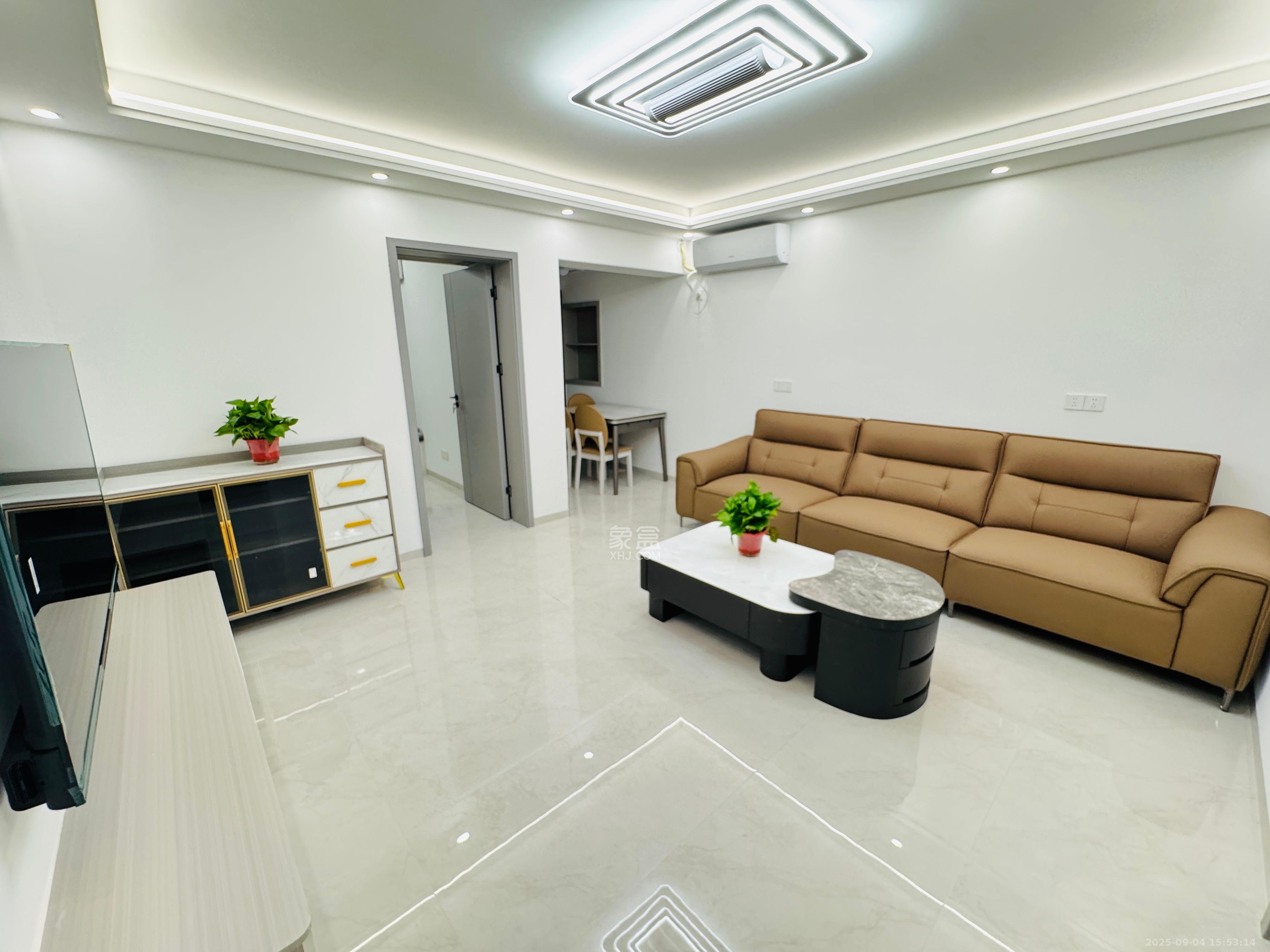 西湖新村  2室1厅1卫    3280.0元/月室内图1