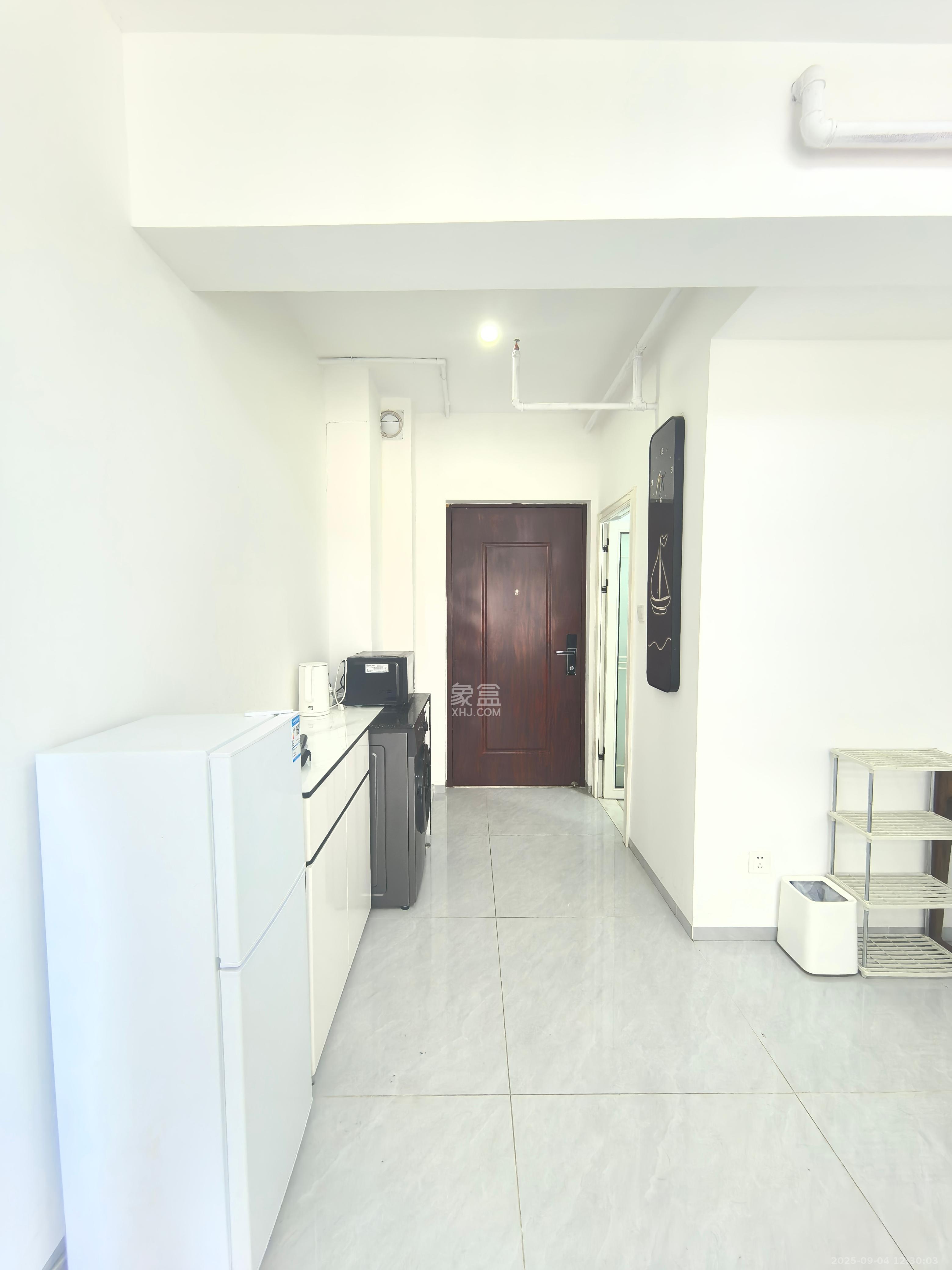 保利海德公园  1室1厅1卫    1900.0元/月 保利海德公园  1室1厅1卫    1900.0元/月室内图