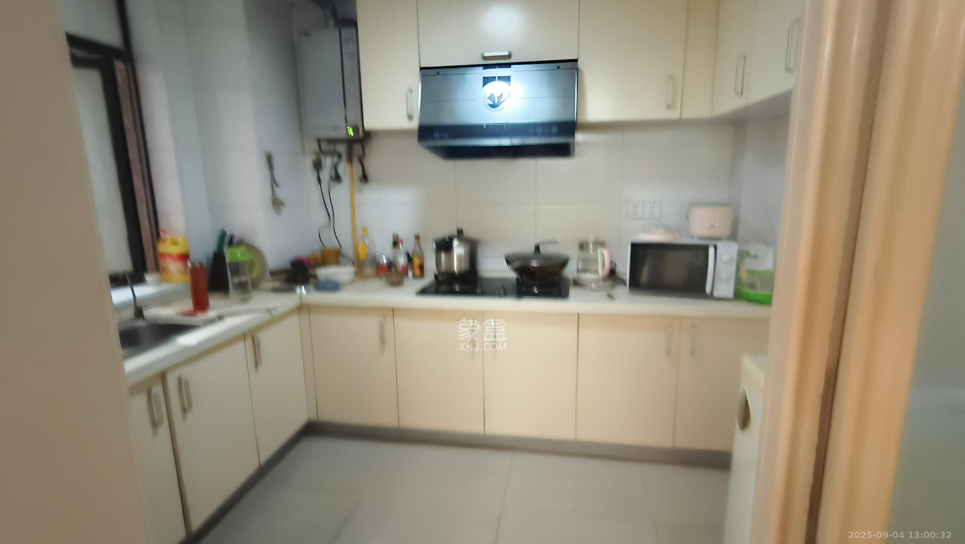 尚城  1室2厅1卫    1800.0元/月 尚城  1室2厅1卫    1800.0元/月室内图