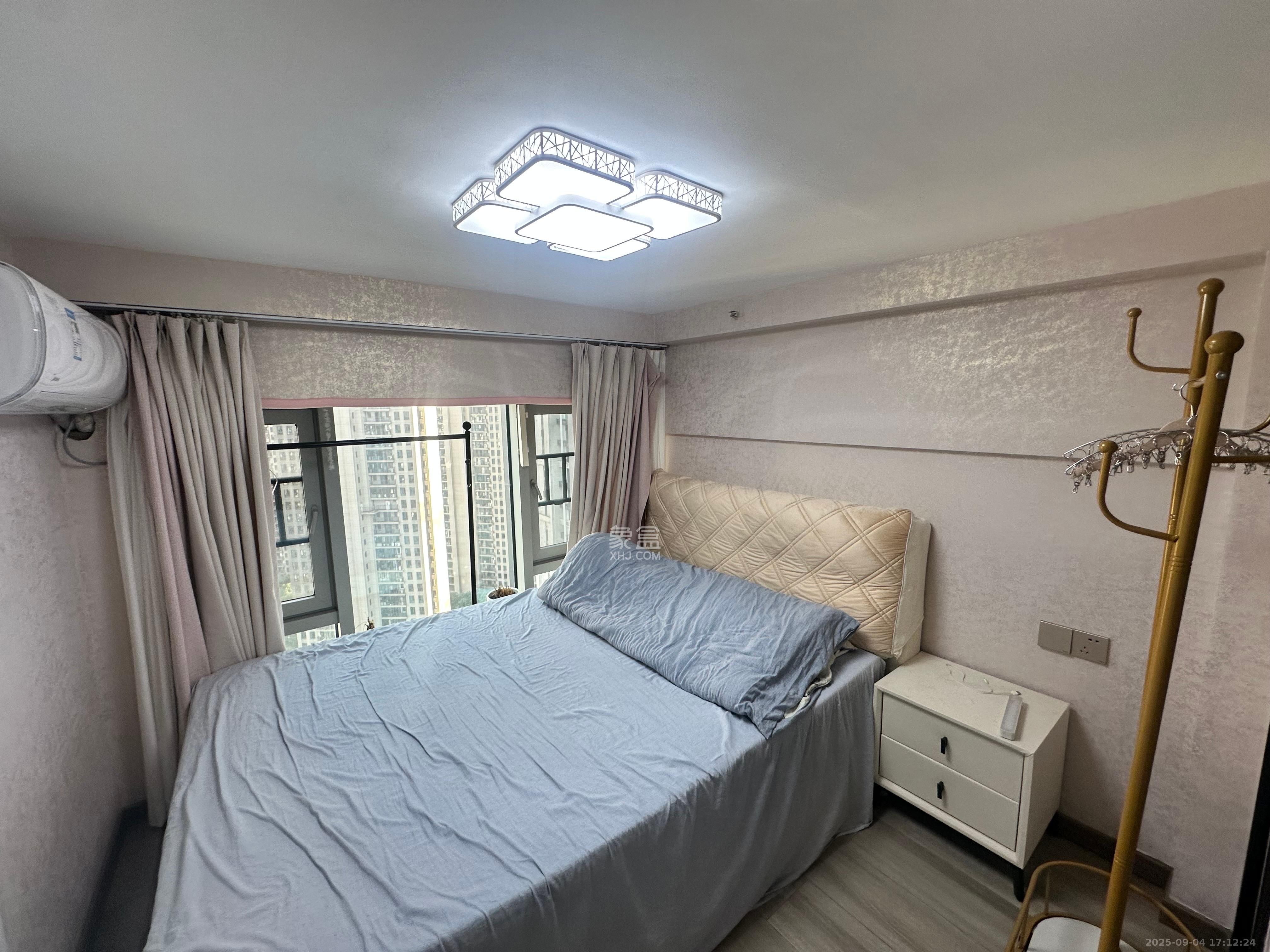 福晟翡翠湾  2室1厅1卫    1900.0元/月室内图