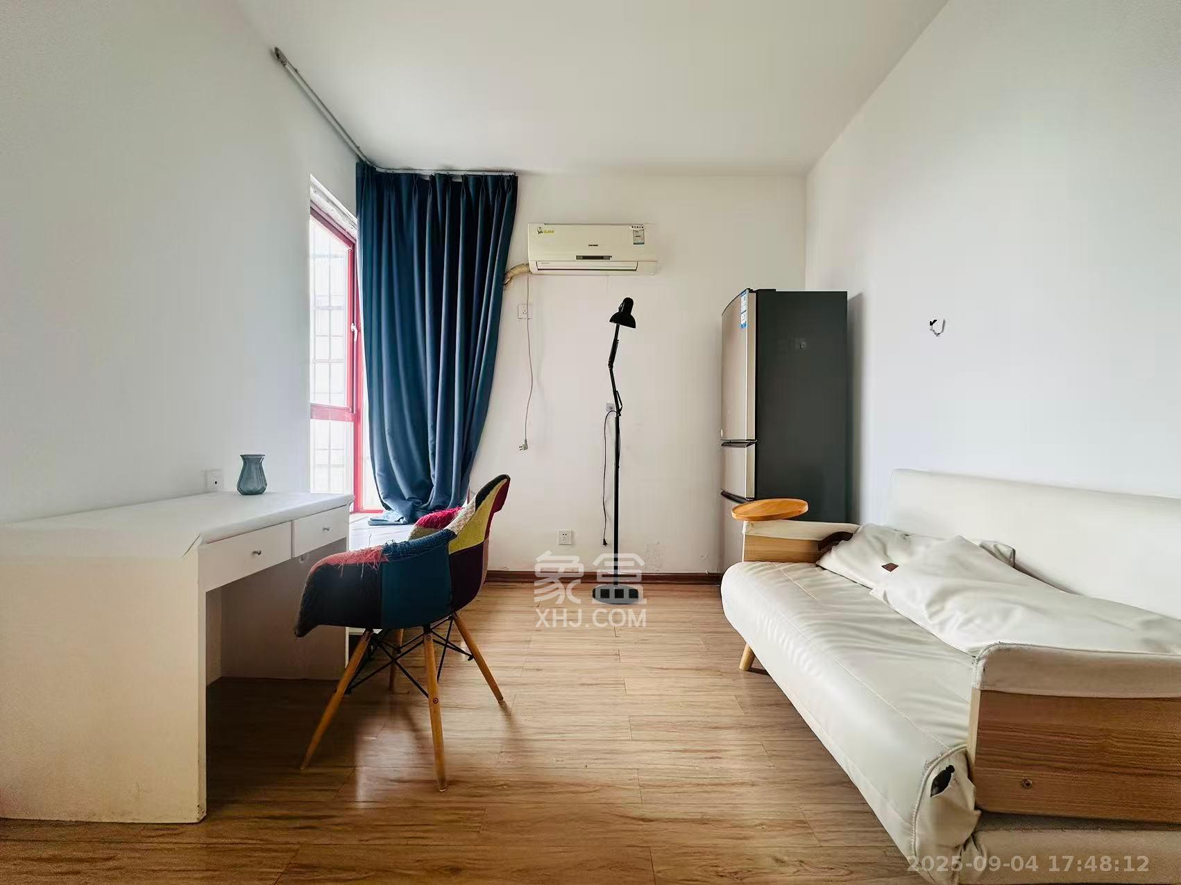 青和上座(上味舫大厦) 1室1厅1卫 2200.0元/月 青和上座(上味舫大厦) 1室1厅1卫 2200.0元/月室内图