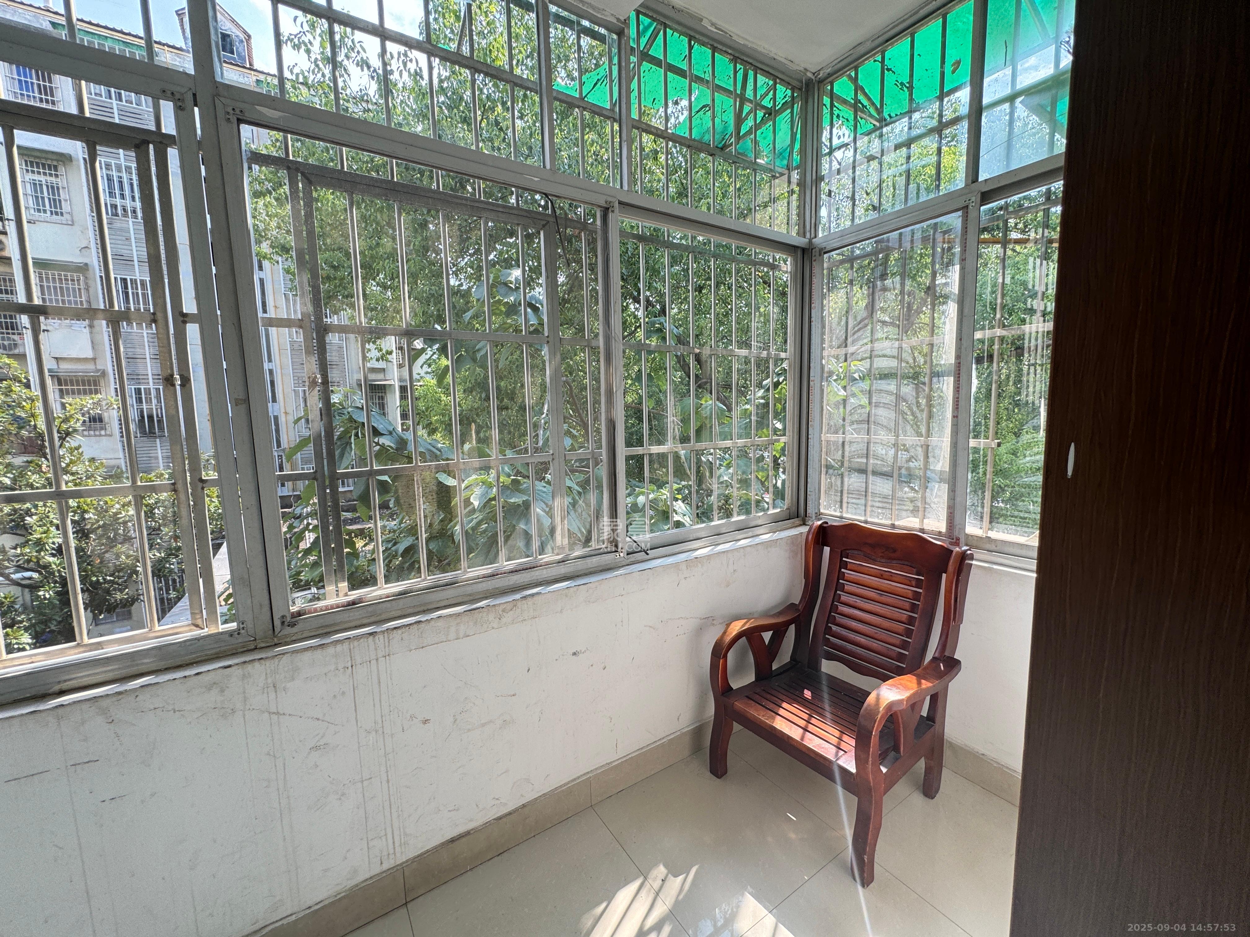 天心物业  2室1厅1卫    1400.0元/月室内图