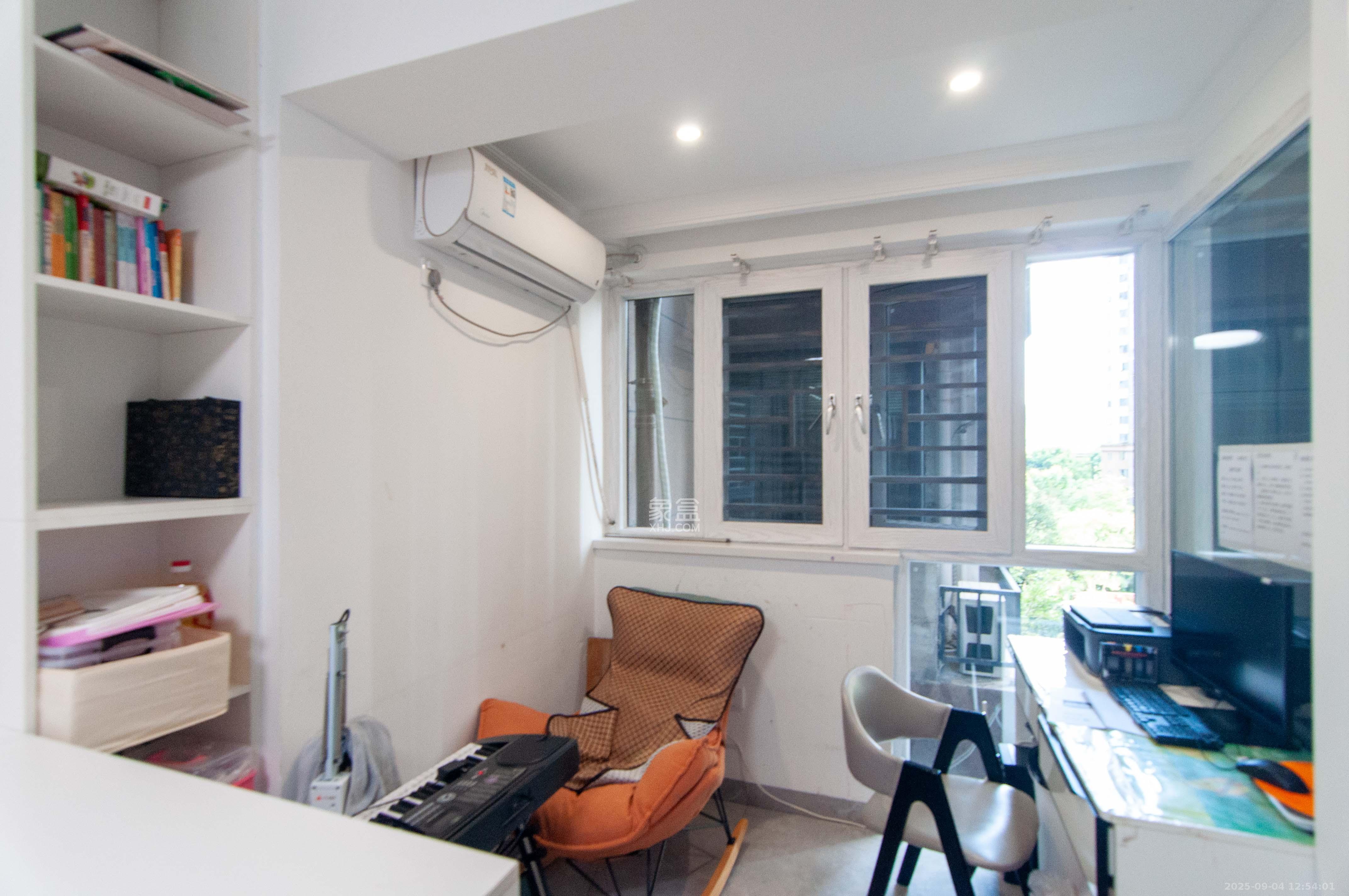 中建梅溪湖中心  4室2厅2卫    170.0万其他