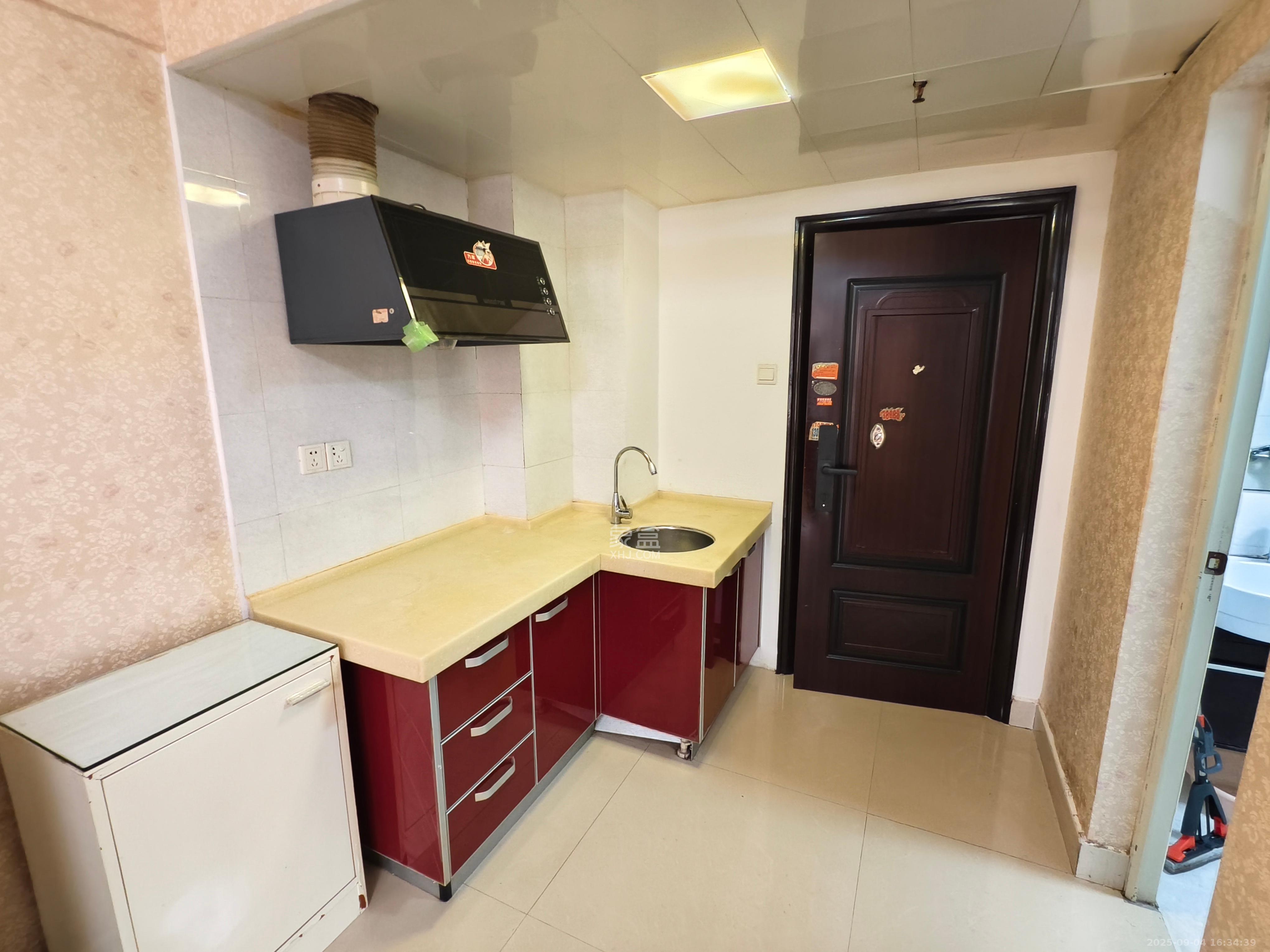 七彩丽都 1室1厅1卫 1700.0元/月 七彩丽都 1室1厅1卫 1700.0元/月室内图