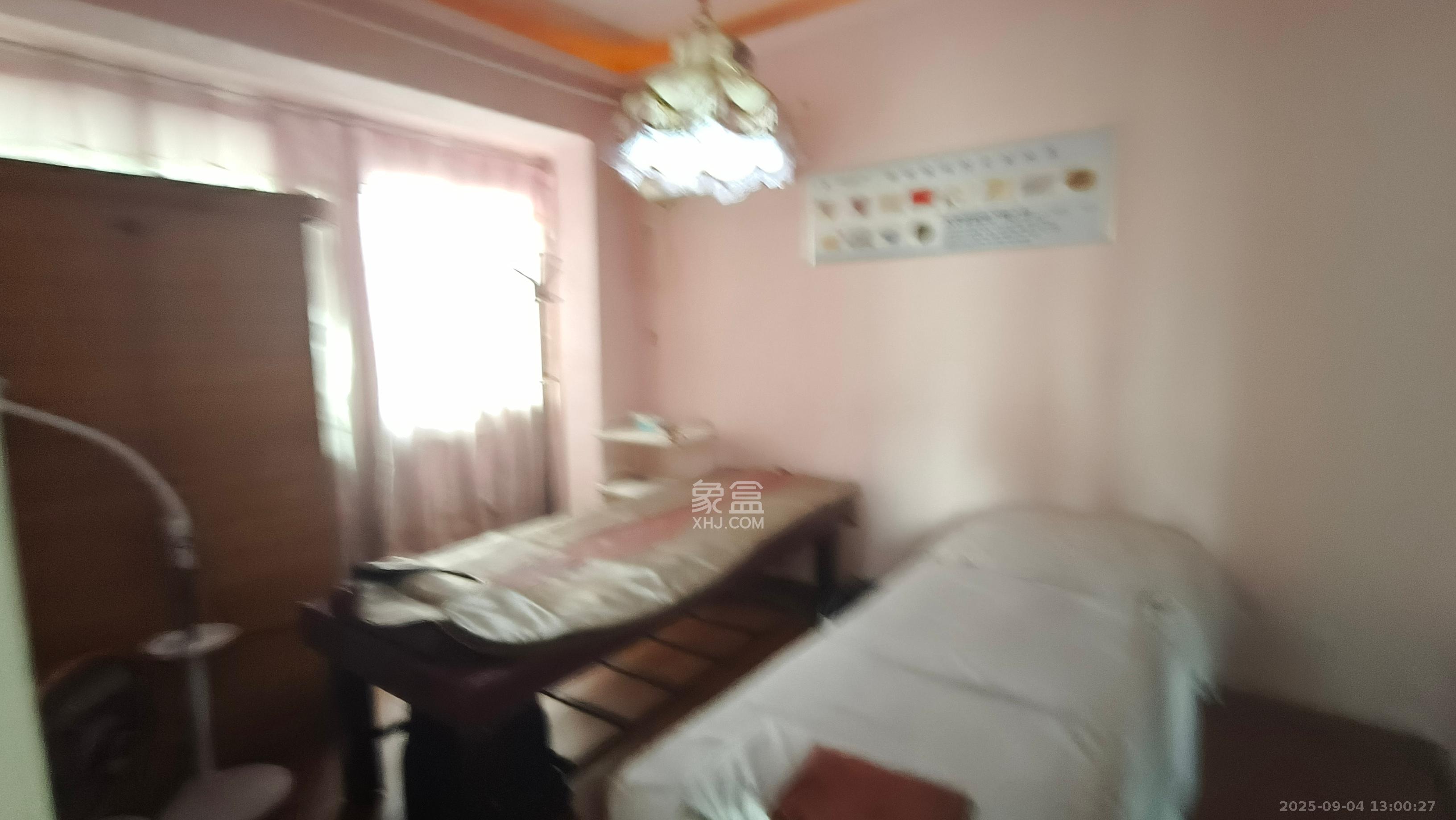 尚城  1室2厅1卫    1800.0元/月室内图