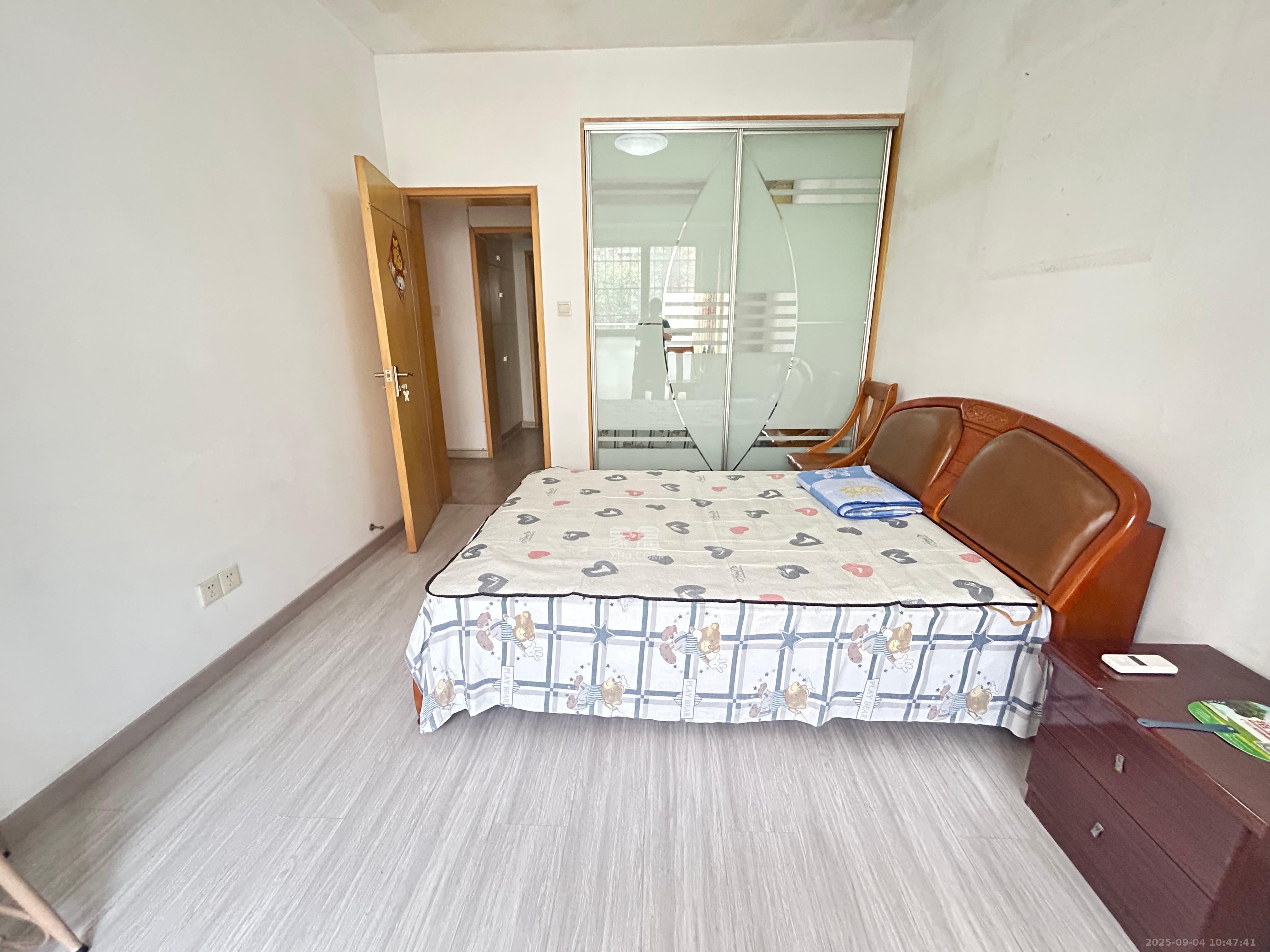 西江庭院（盐业集团宿舍）  2室2厅2卫    2300.0元/月室内图