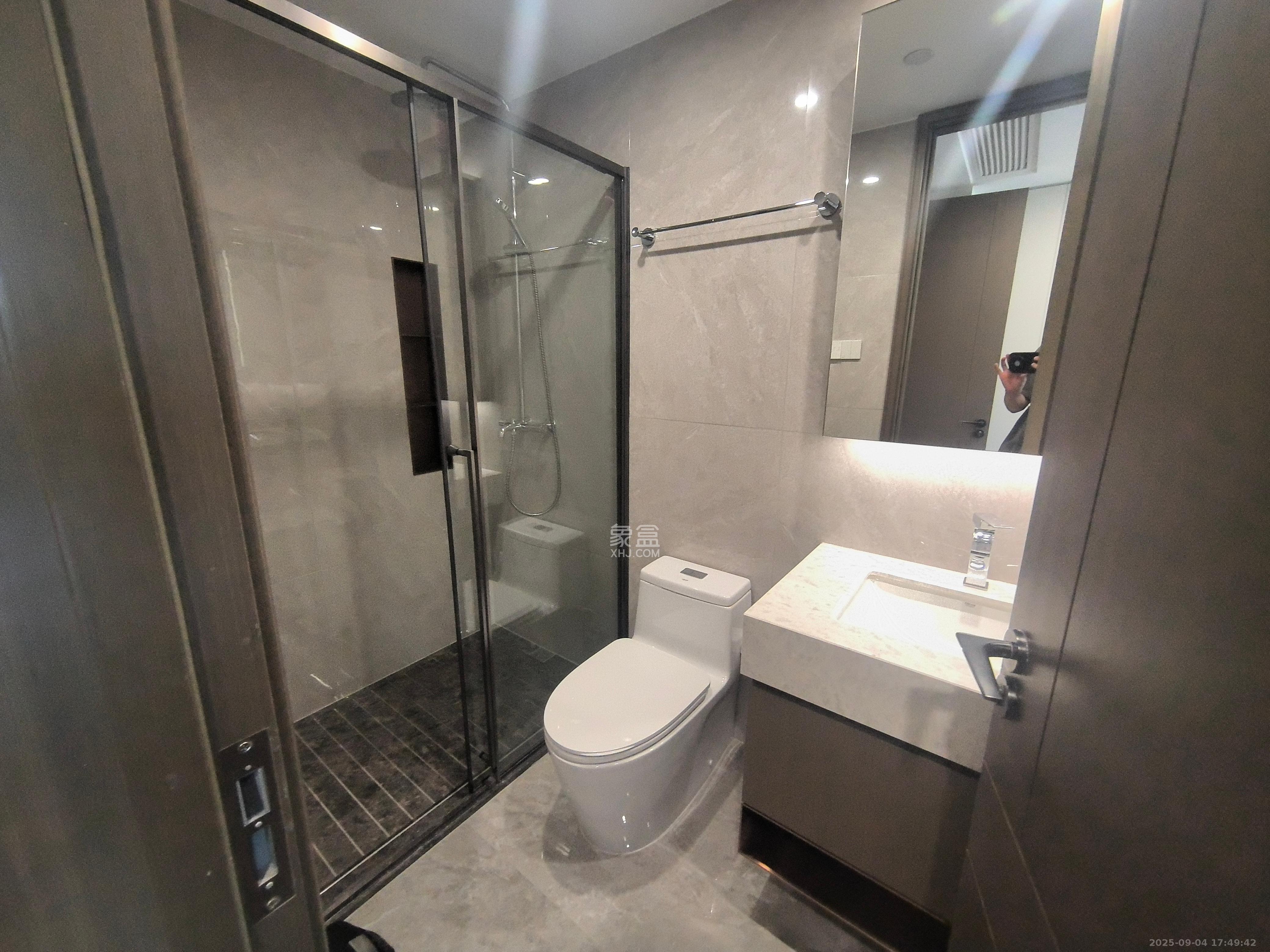 滨江府1913 4室2厅2卫 13000.0元/月 滨江府1913 4室2厅2卫 13000.0元/月室内图