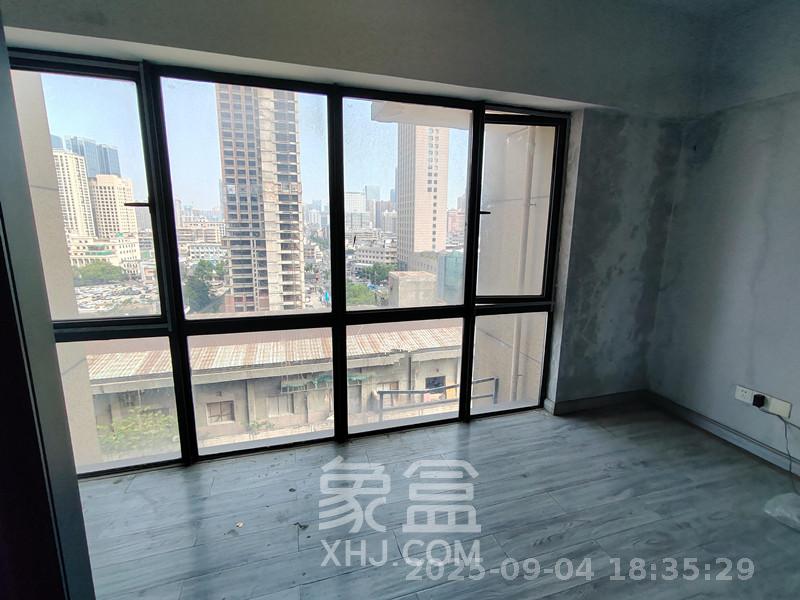 五一钻界  2室1厅1卫   2200.00元/月室内图