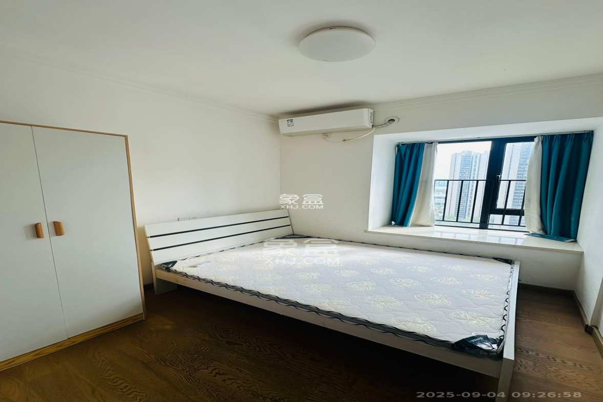 万润滨江天著  4室2厅2卫    2600.0元/月 万润滨江天著  4室2厅2卫    2600.0元/月室内图